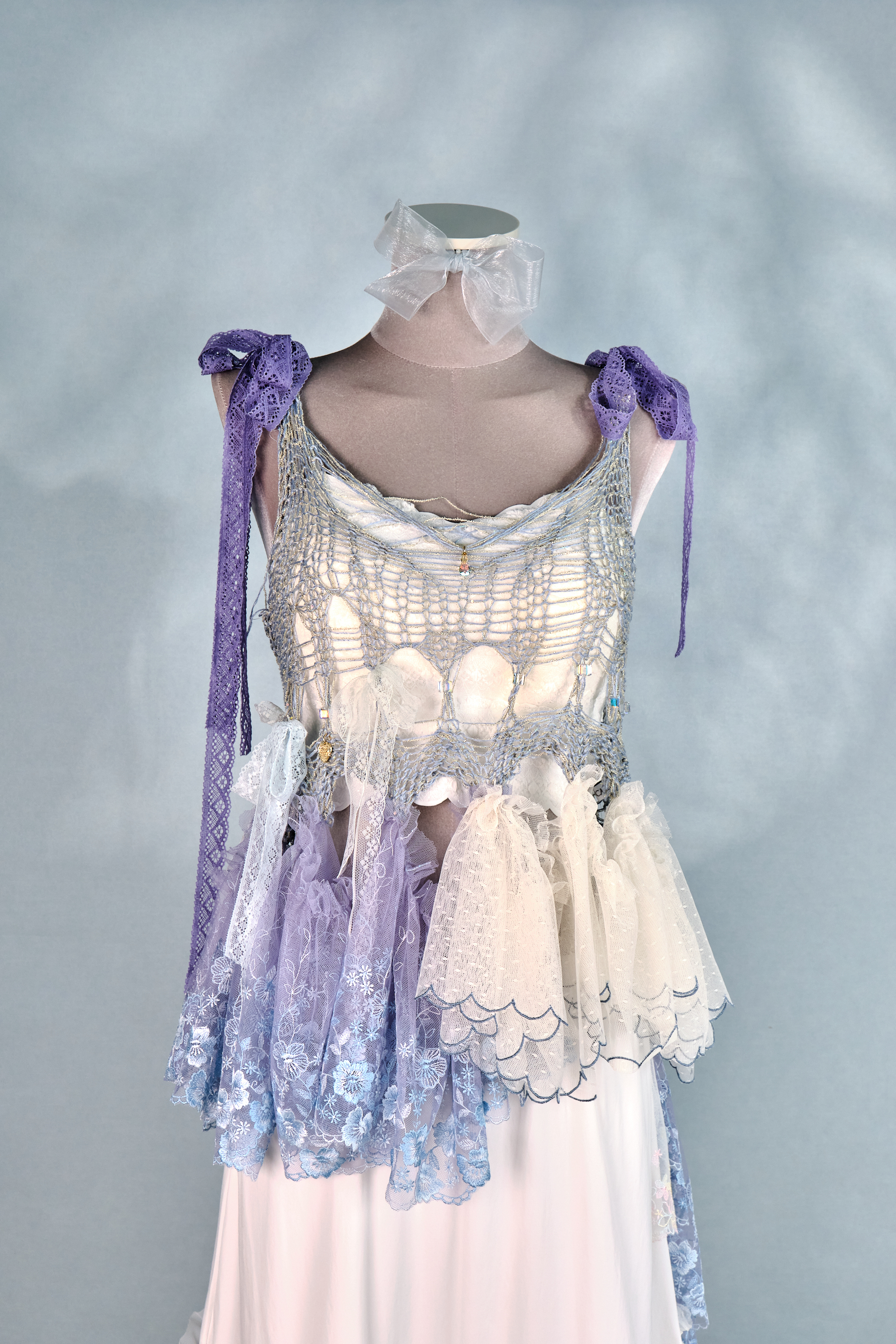 12439 Knitted Hollow-Out Irregular Lace Vest