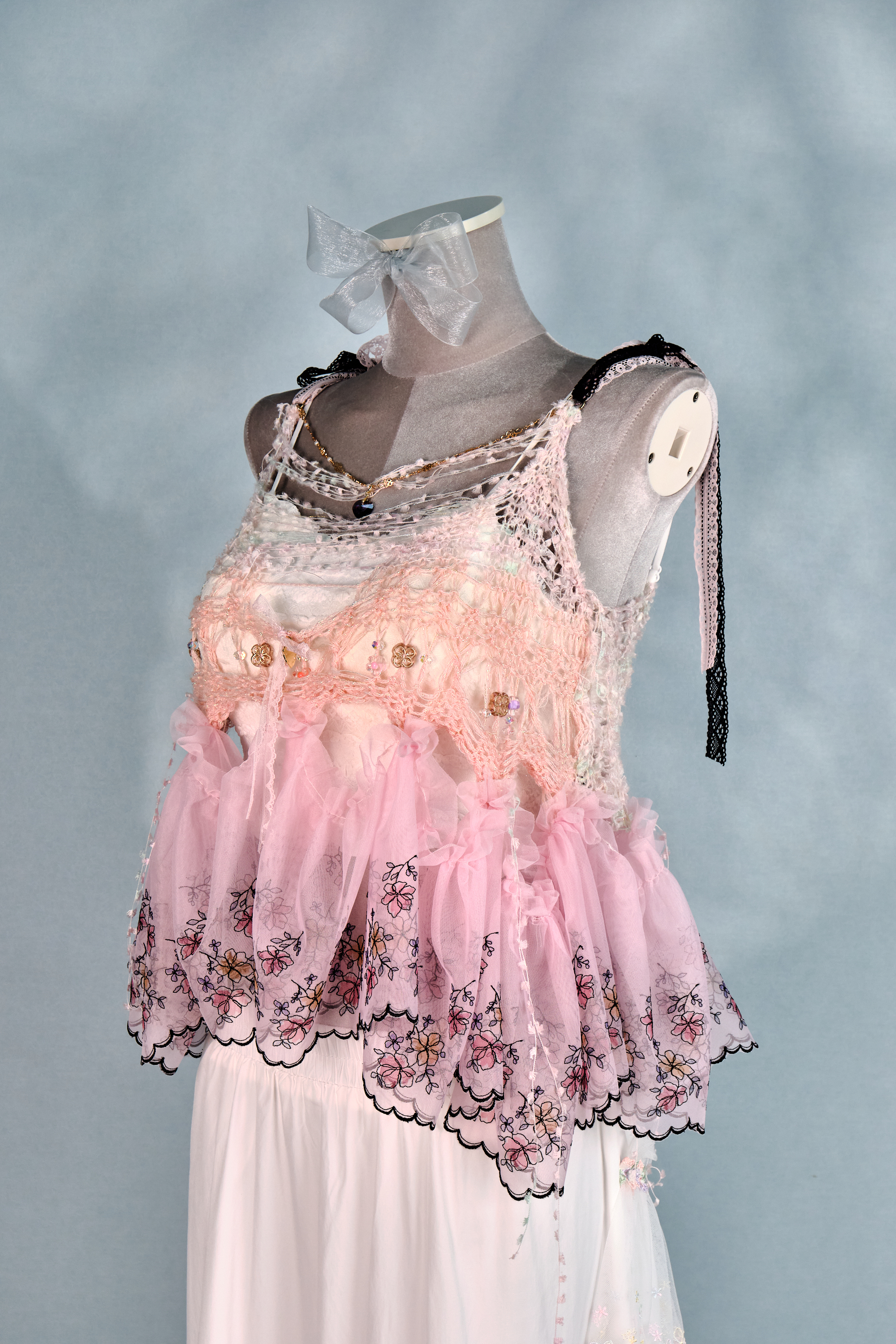 12438 Knitted Hollow-Out Irregular Lace Vest