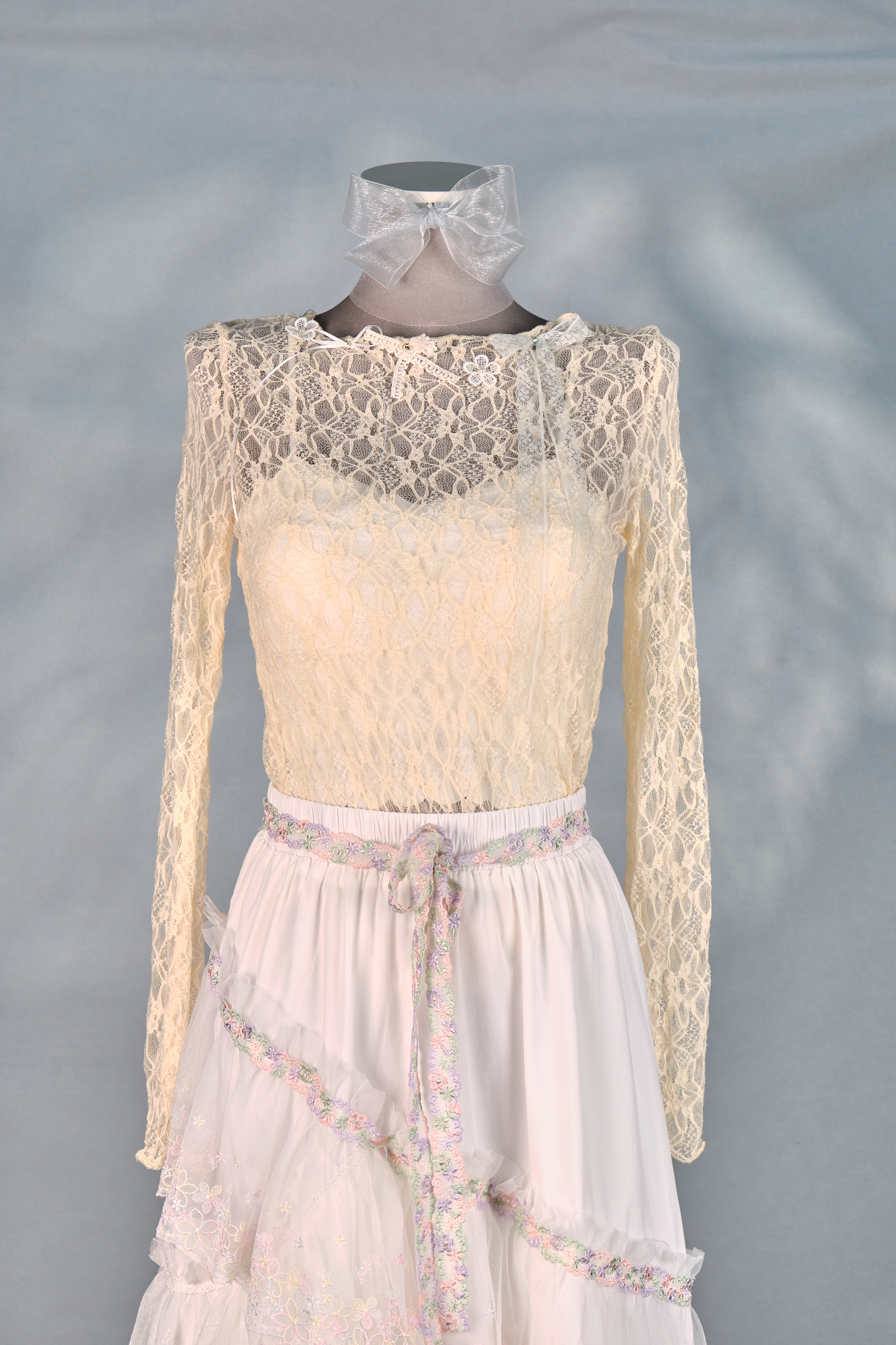 12412 Mesh Semi-Transparent Bow Long-Sleeve Top