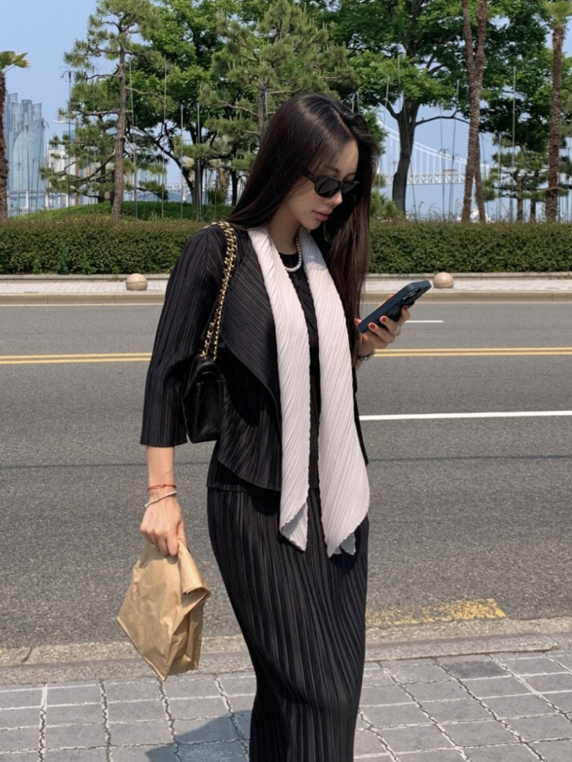 Elegant Pleated Scarf [ 4色 ]