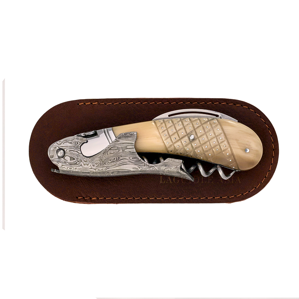 LAGUIOLE MAGNUM ⋆ 菱刻紋點針鑲釘手柄 ⋆ 白牛角酒刀