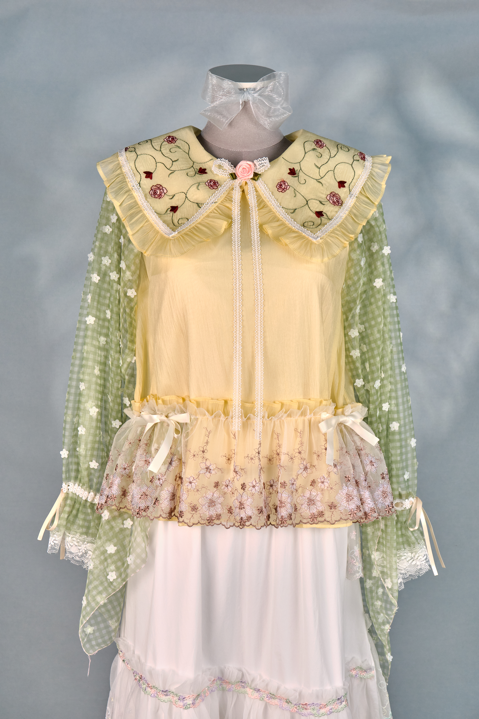 12406 Summer Refreshing Sun-Protective Lace Top