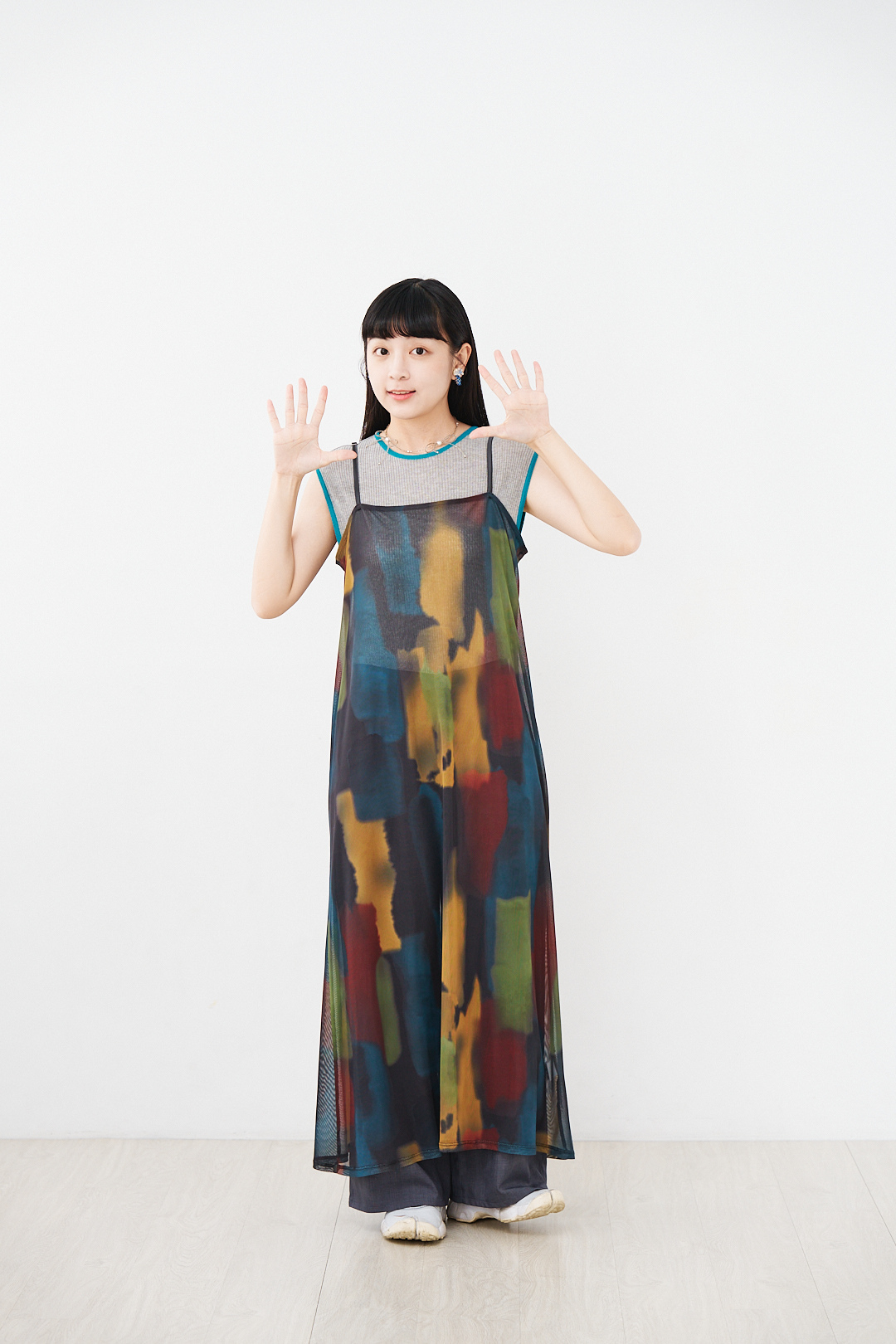 日光暈染！水彩透明感吊帶裙(三色-黑彩)