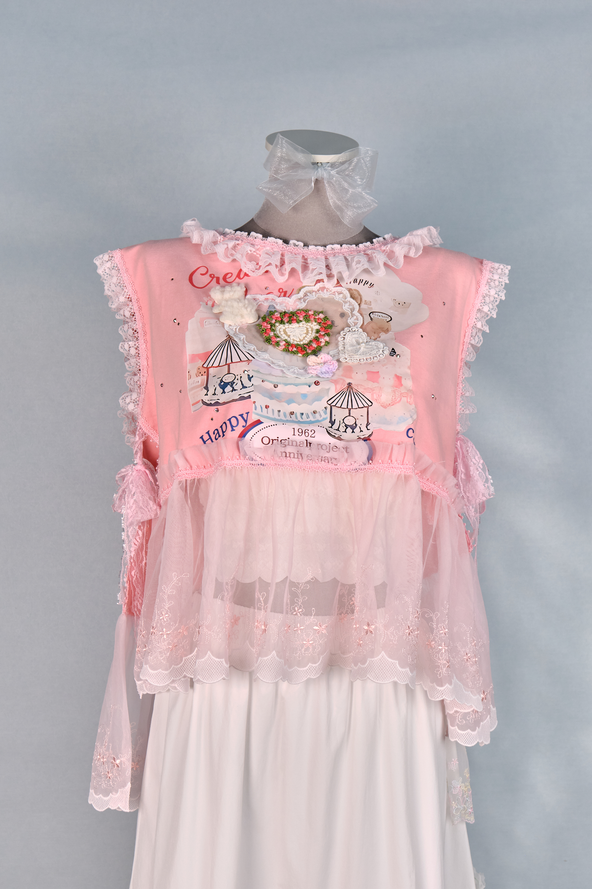 12394 Printed Embroidered Side-Opening Vest