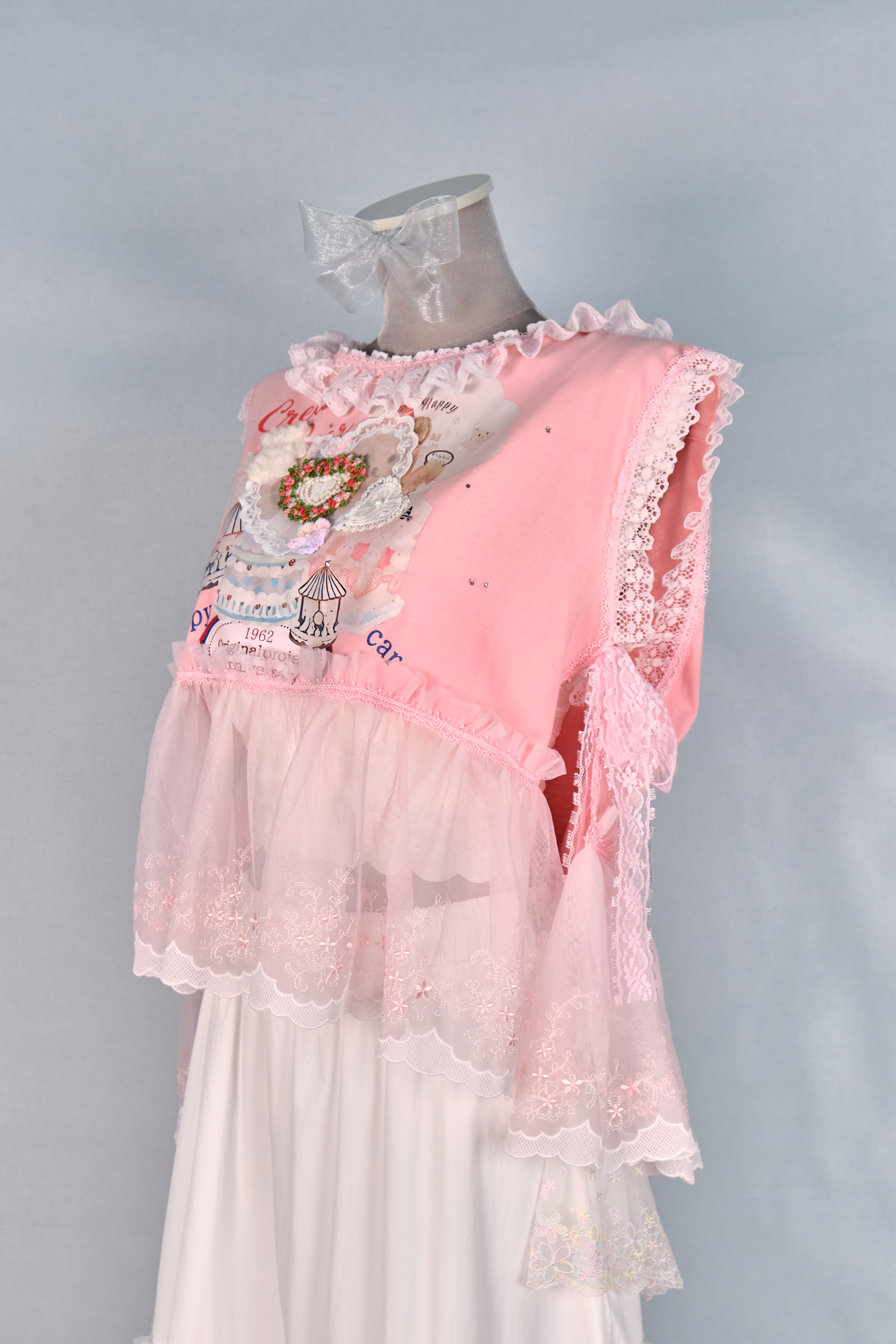 12394 Printed Embroidered Side-Opening Vest