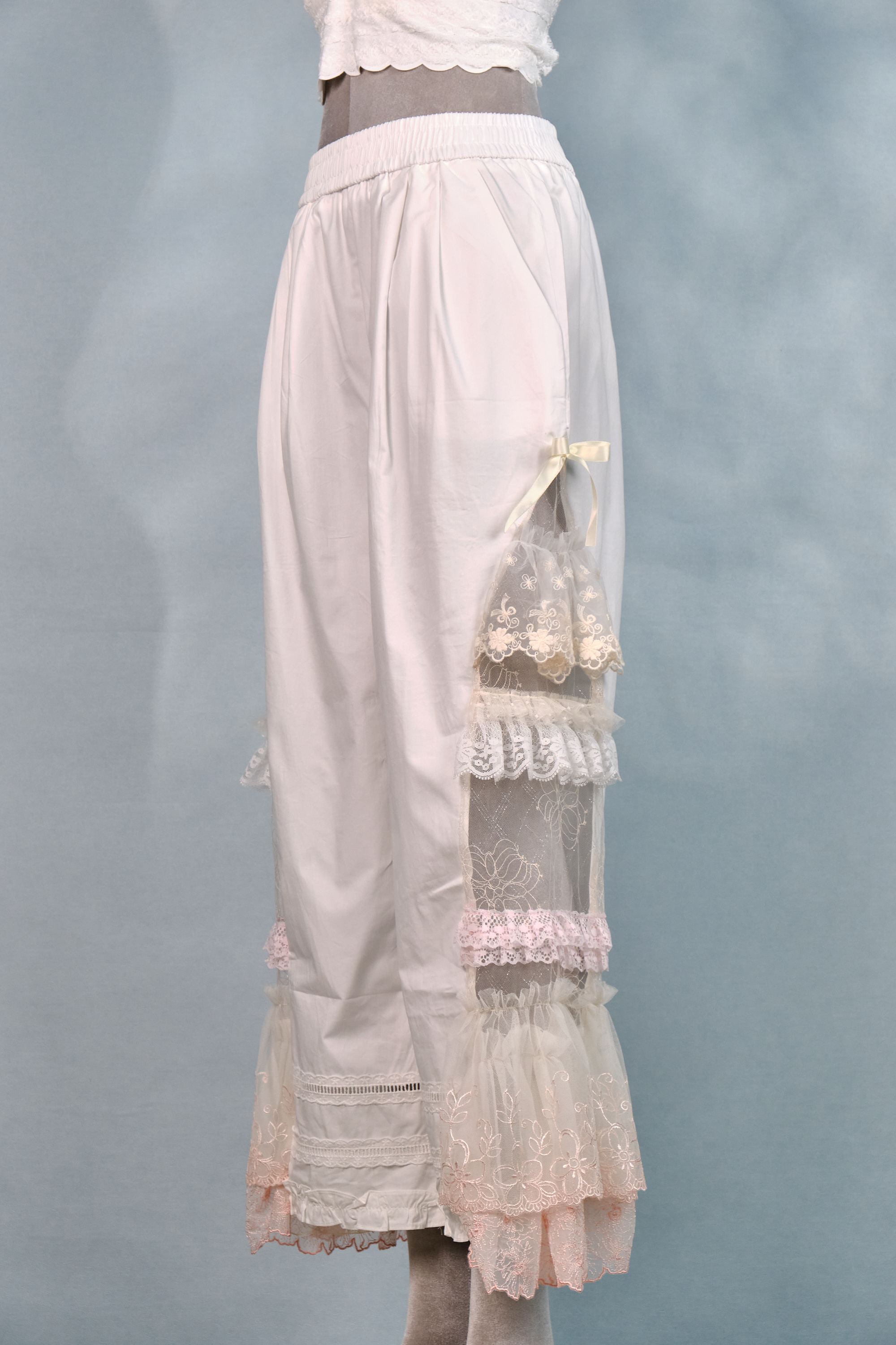 12370 Lace Loose Wide-Leg Long Pants