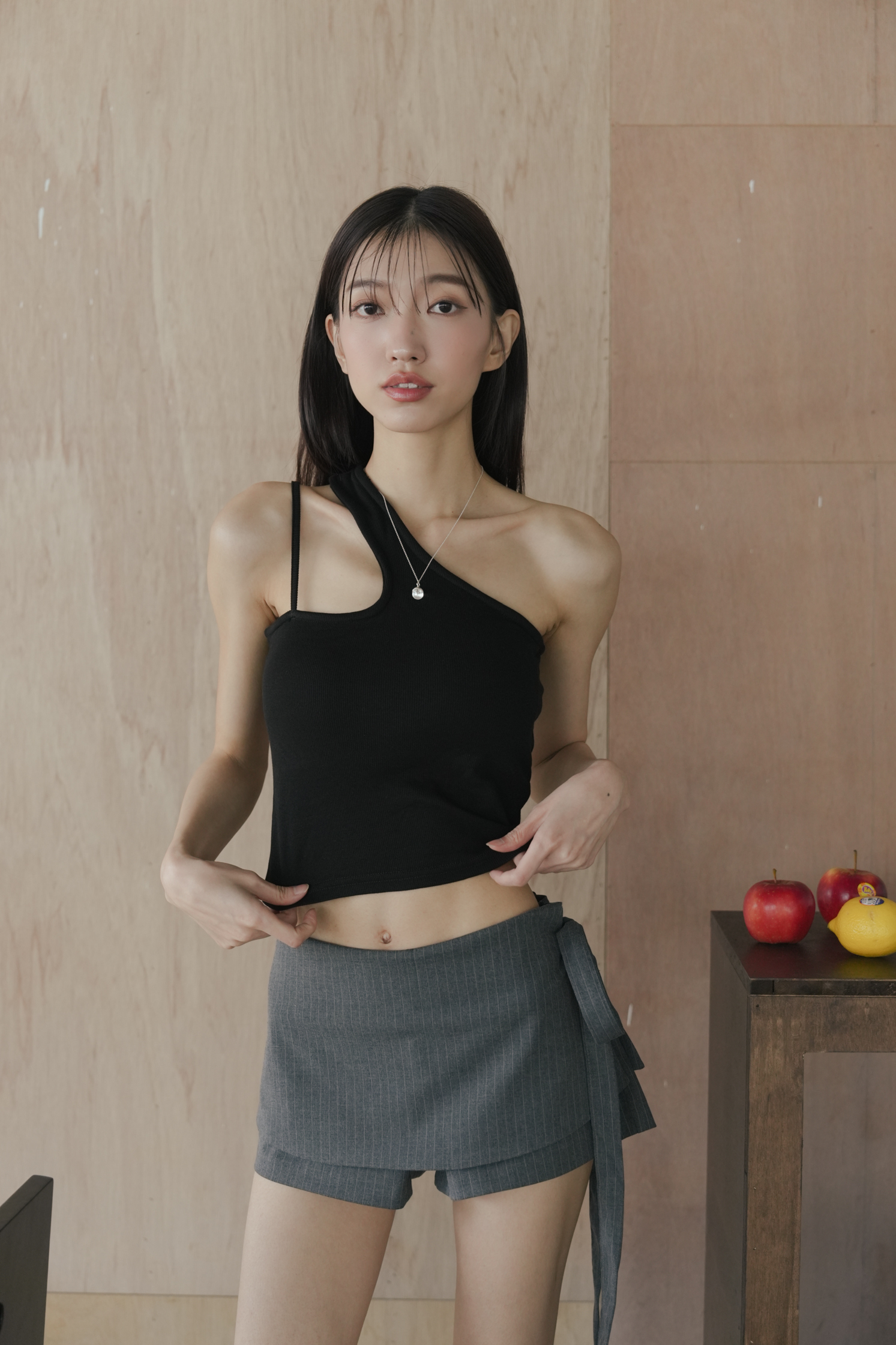 【Discount】不規則斜肩乳膠杯墊背心