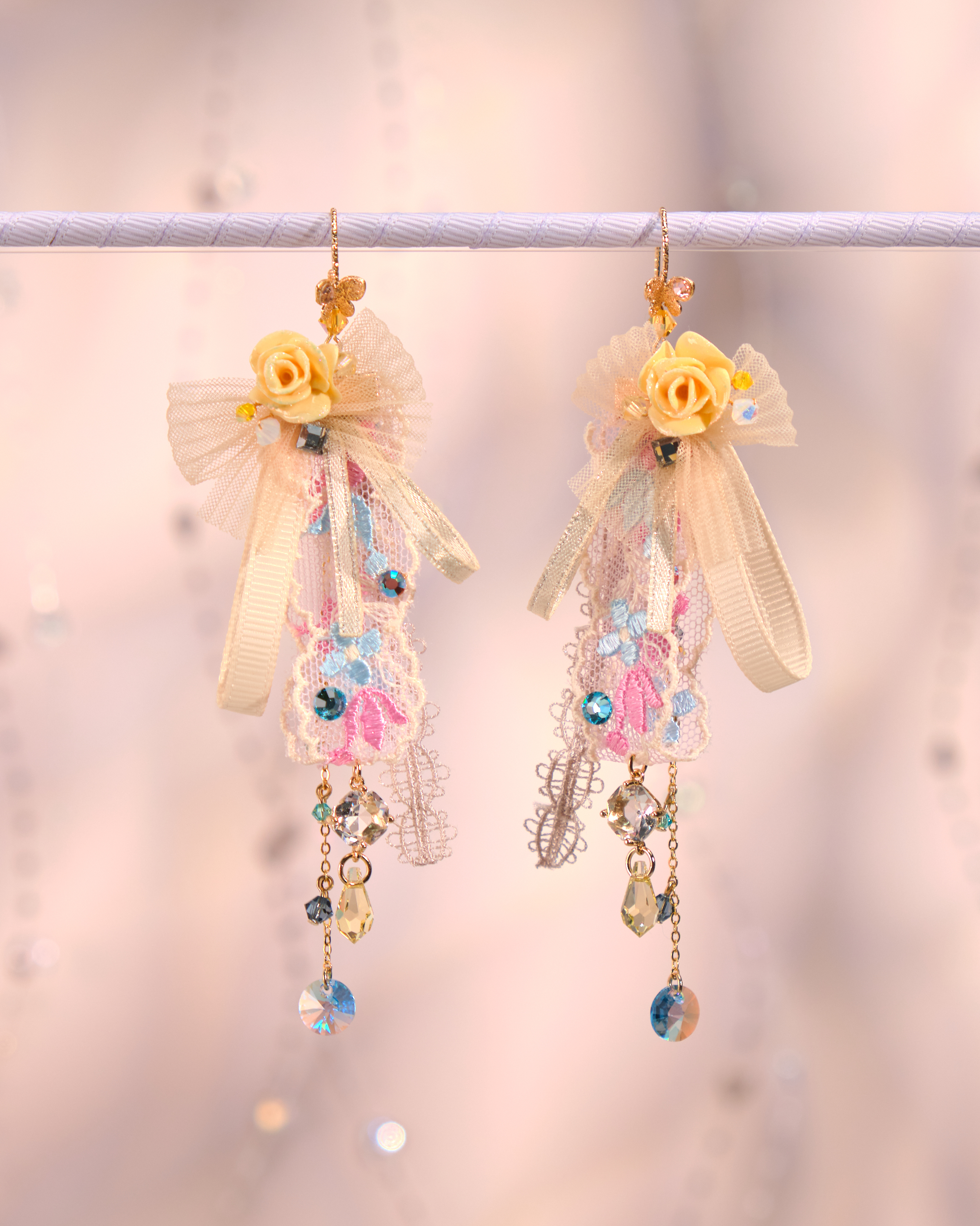 12240 兩用花束絲帶耳環