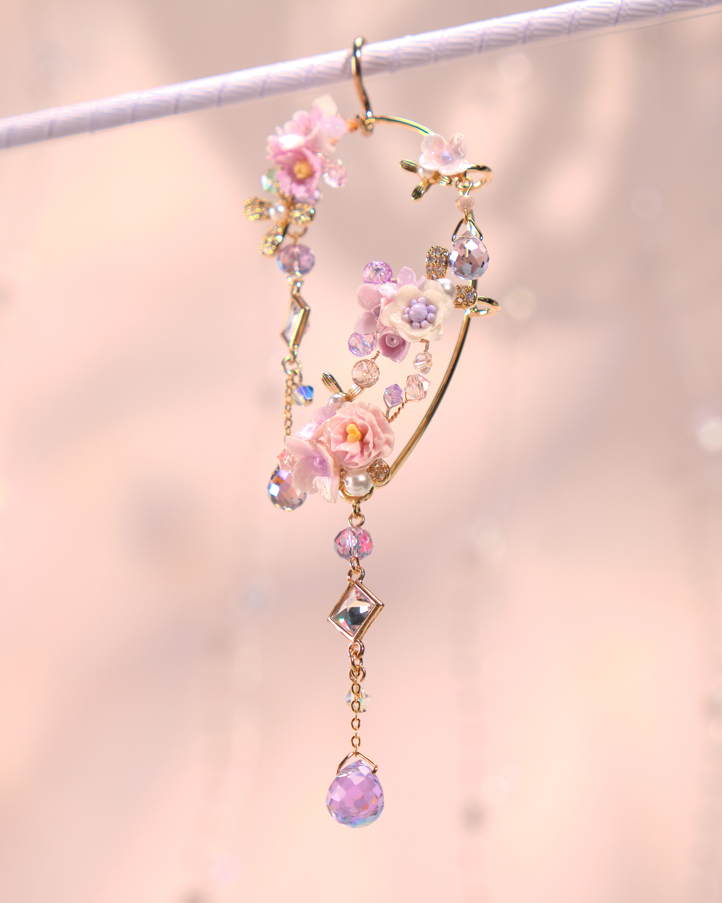 12228 Floral Golden Leaf Ear Cuff