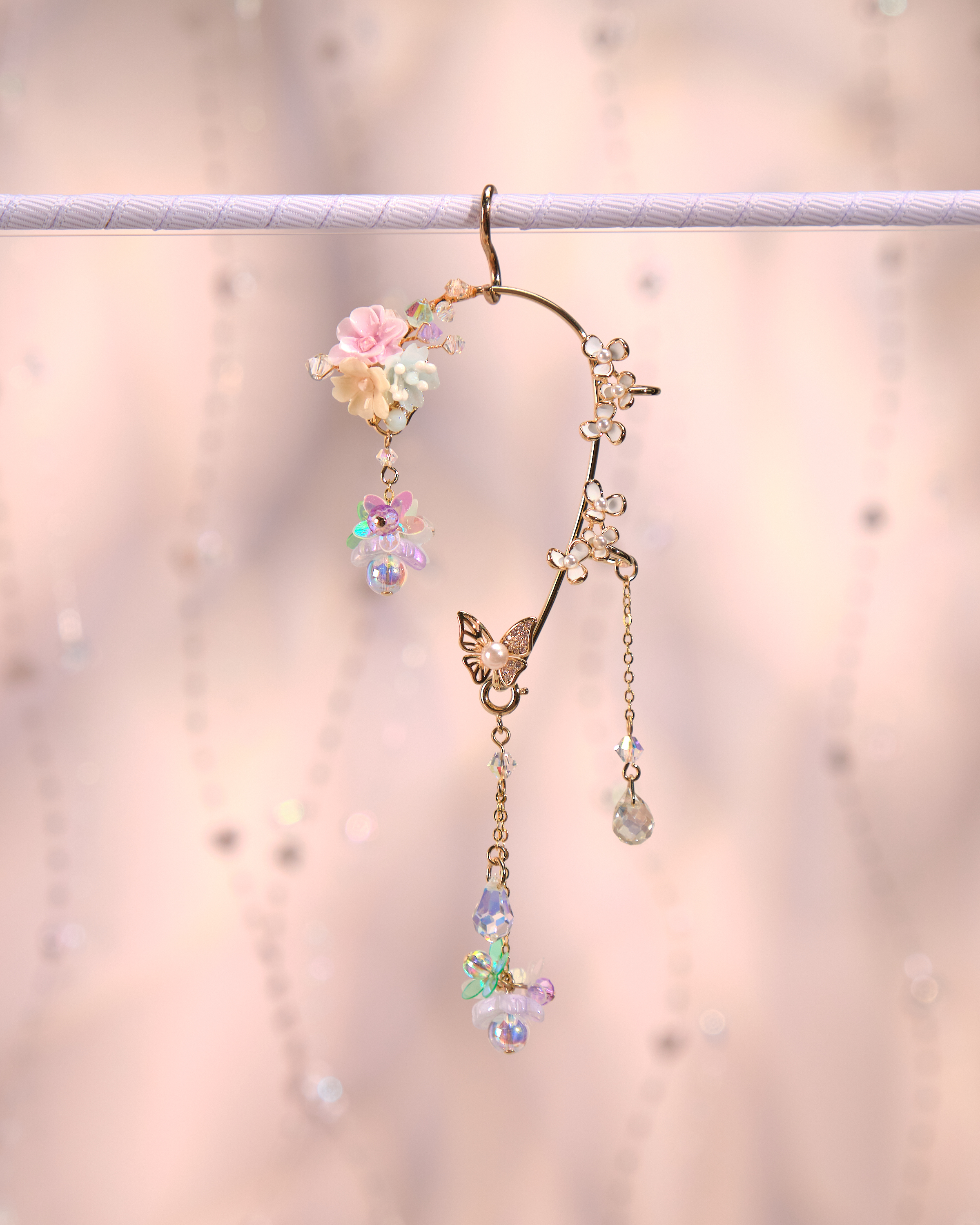 12227 Floral Golden Leaf Ear Cuff