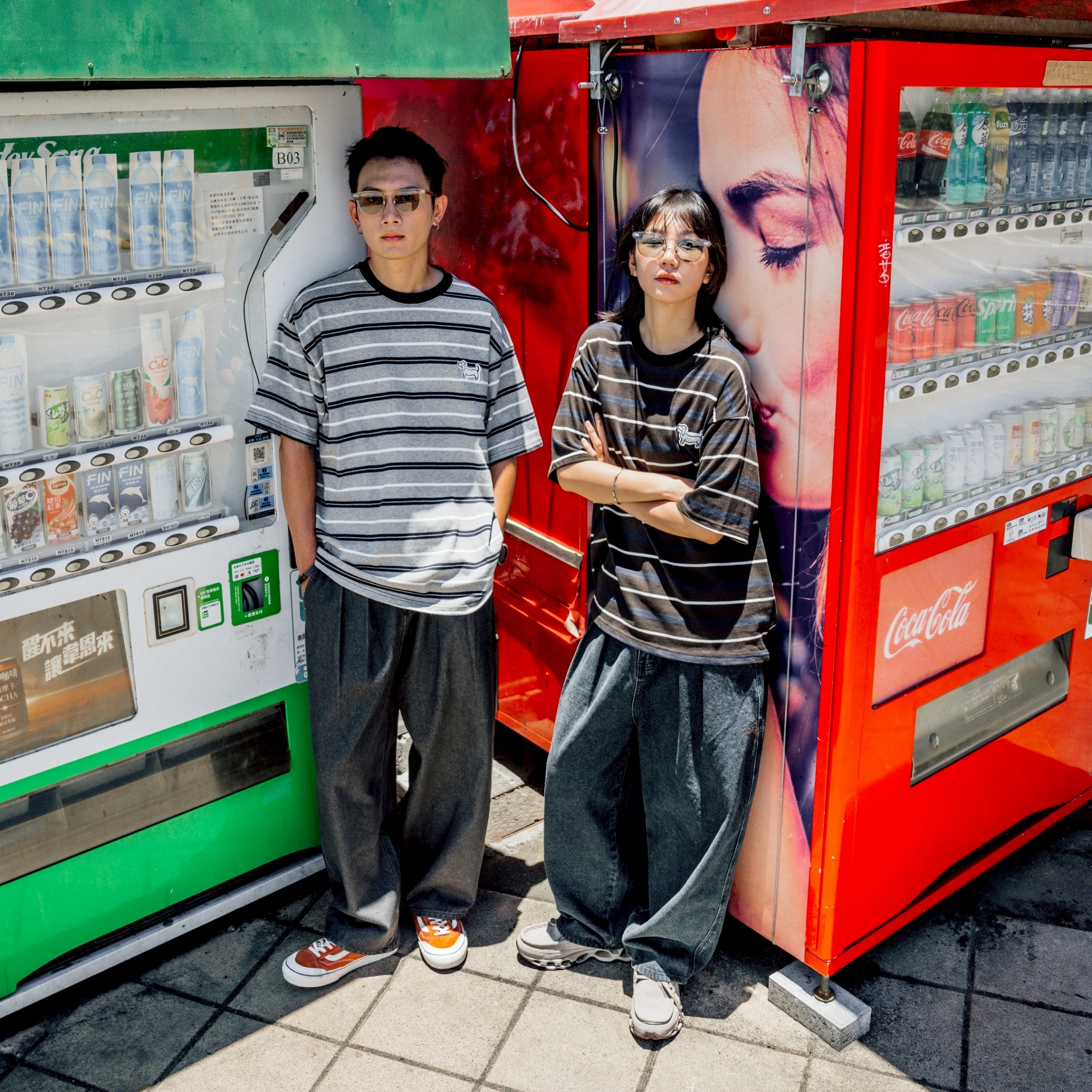 SBG 臘腸狗貼布條紋短T T81