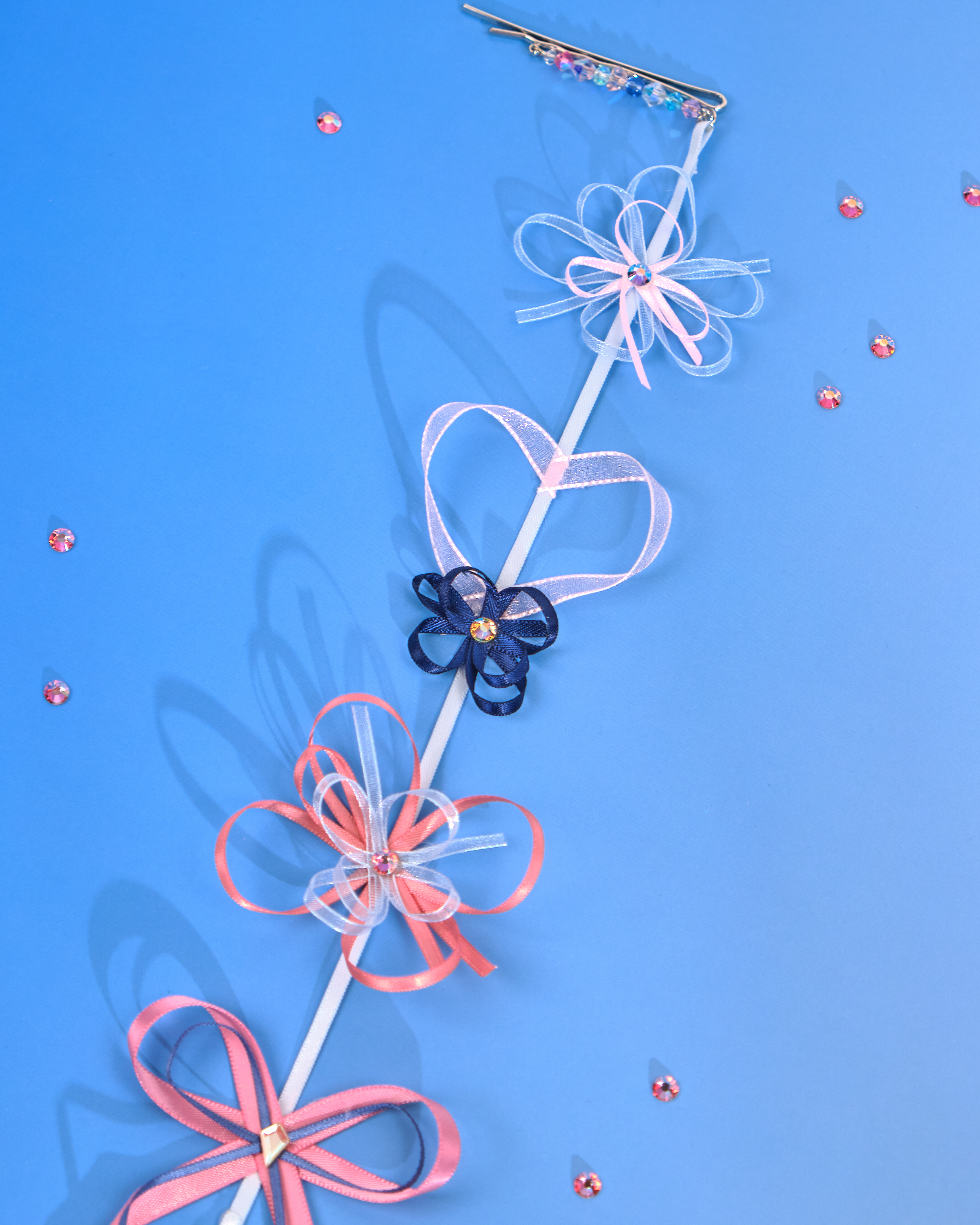 12193 小花一字夾配絲帶花吊飾