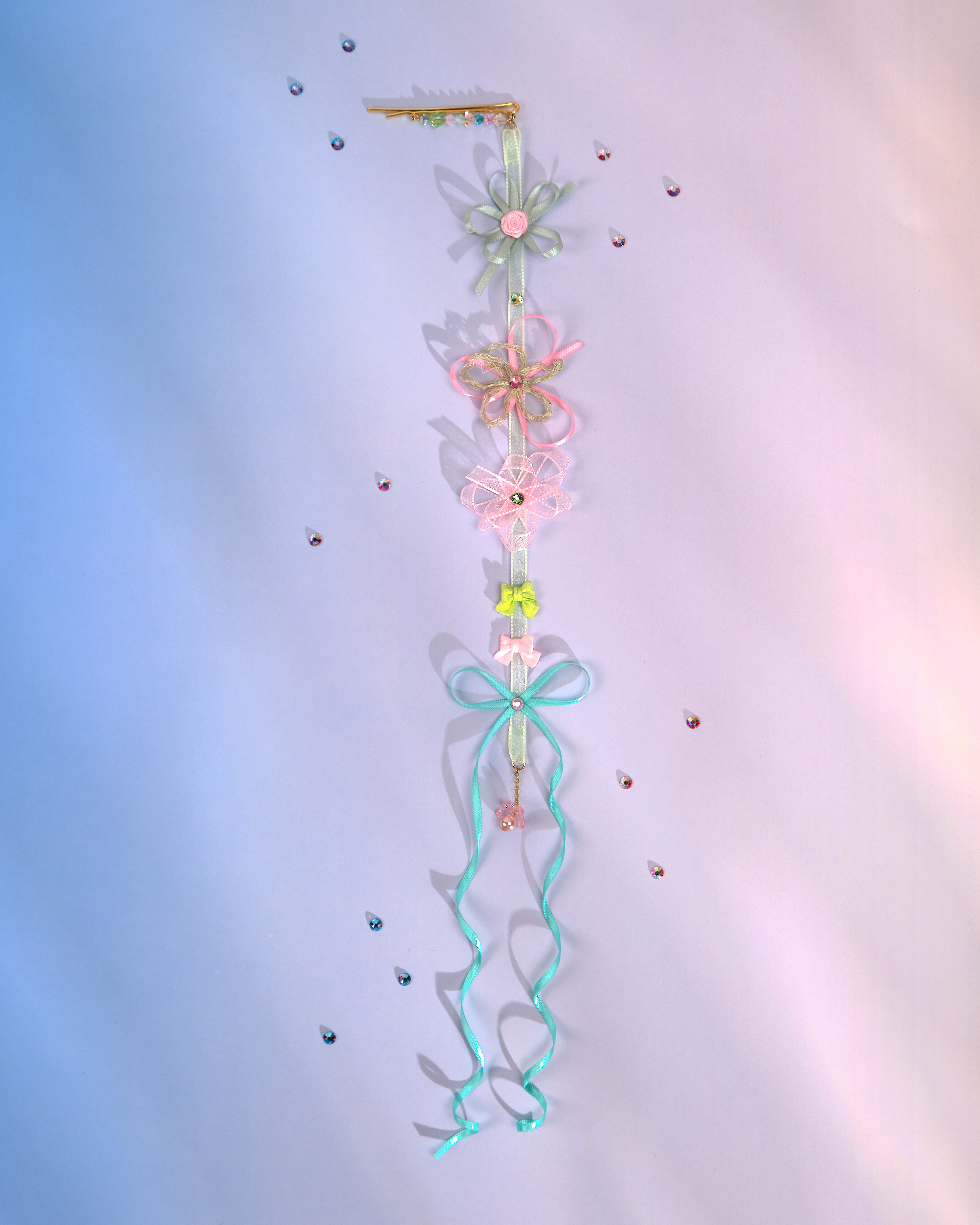 12192 小花一字夾配絲帶花吊飾