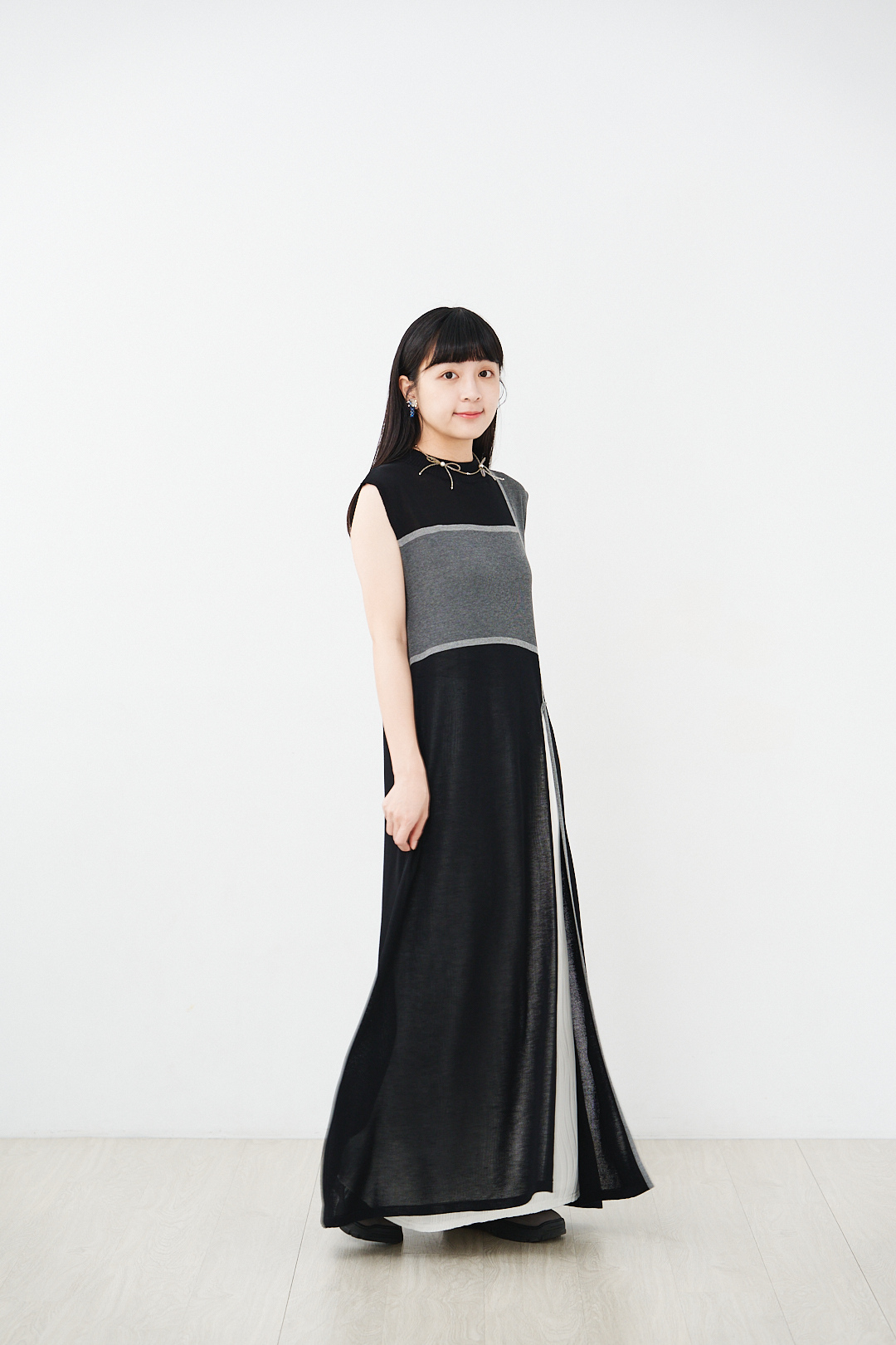 (限量)七月浮游！麻觸感配色連衣裙(三色-濃黑)