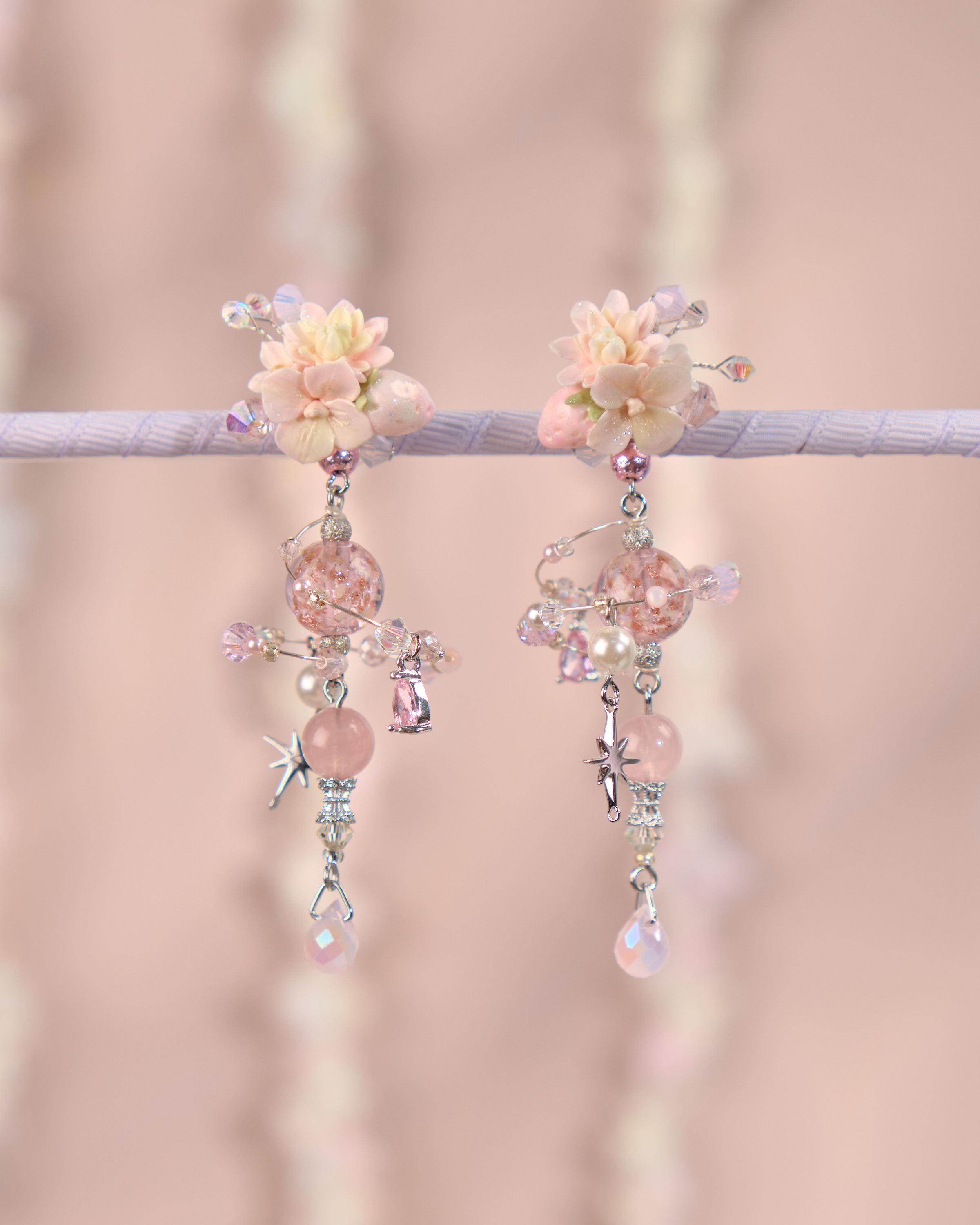 12151 小花束衛星耳環