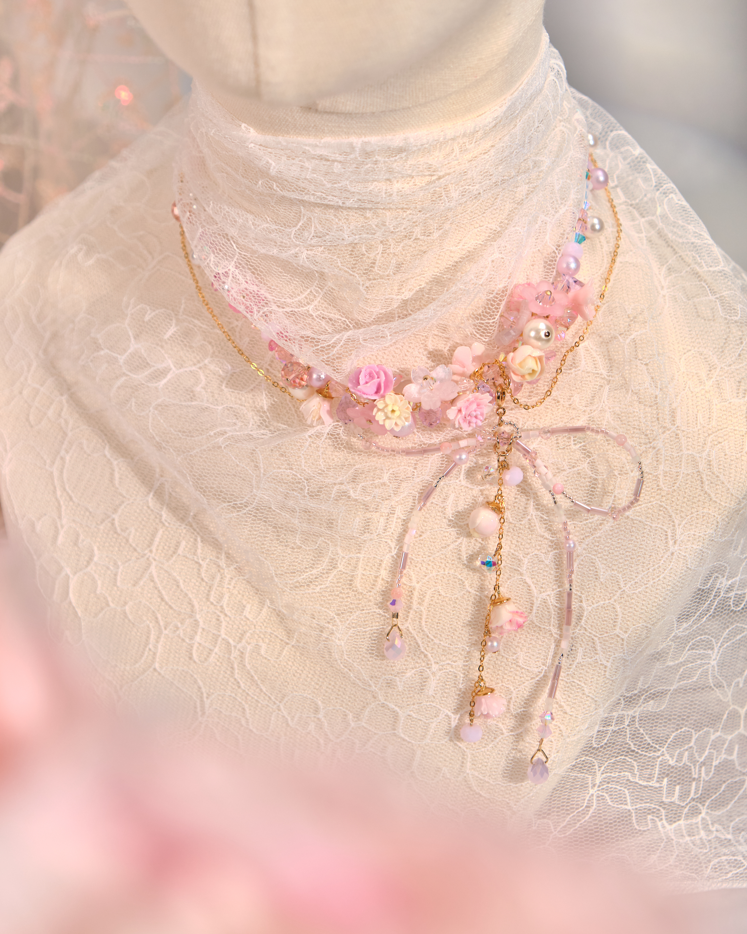 12142 Beaded Bow Bouquet Bubble Necklace
