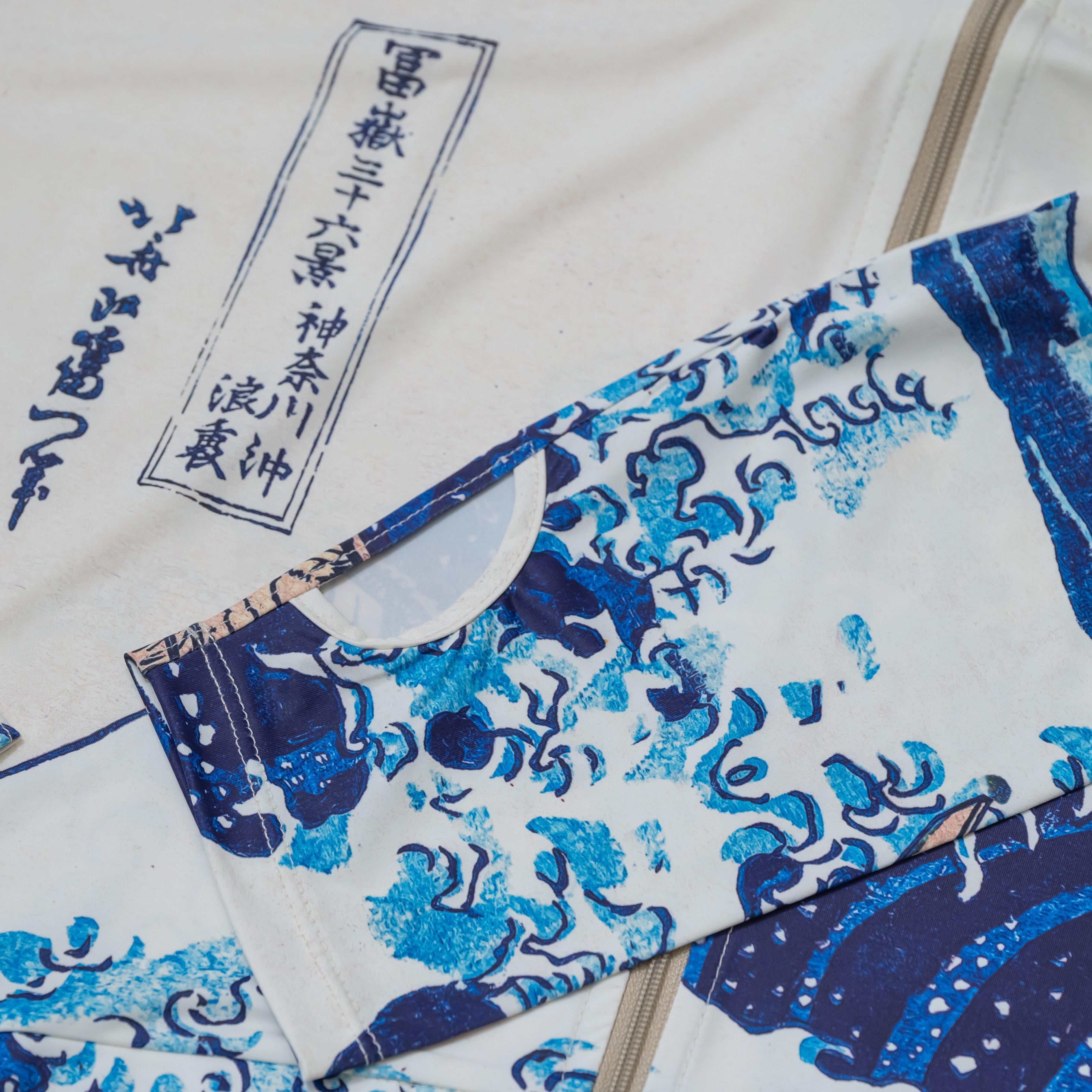 浮世繪43 浮世繪T-Shirt｜葛飾北齋《神奈川沖浪裏》_翡冷翠文創