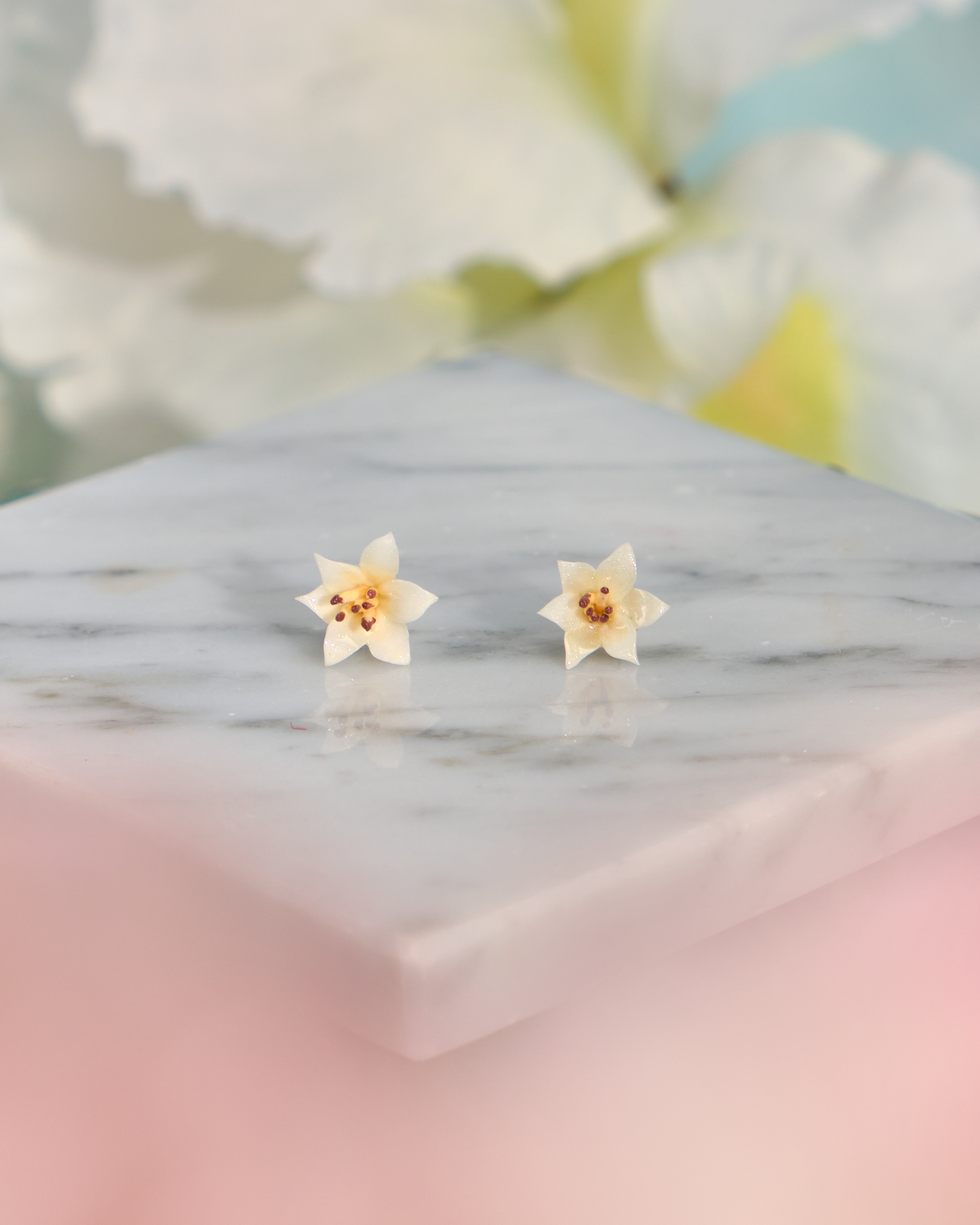 12111 Floral Earrings