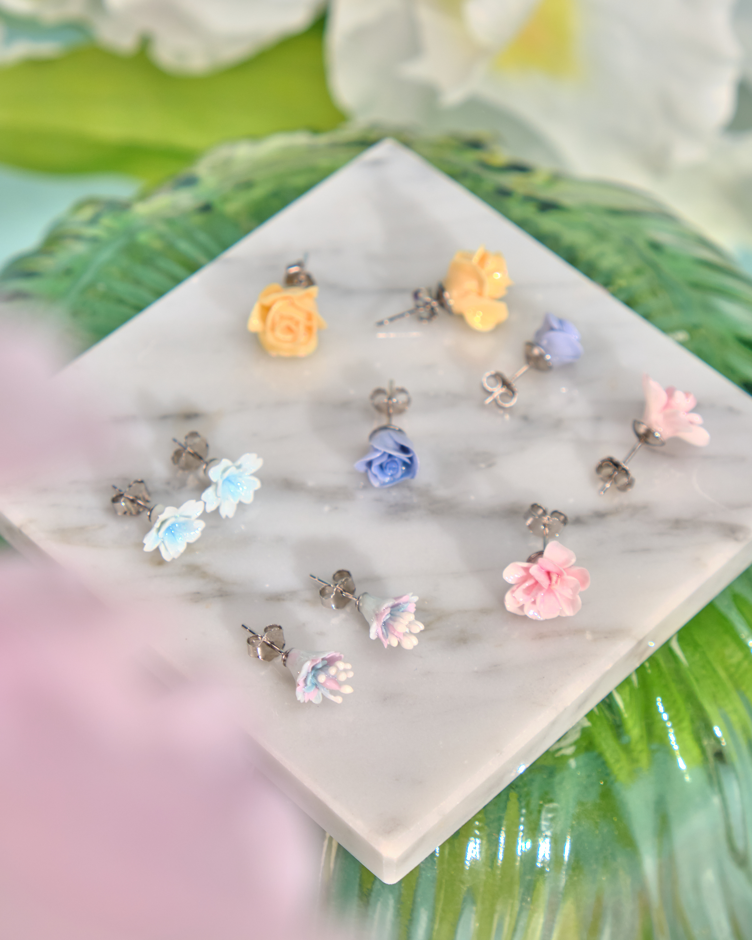 12096 小花單粒耳環