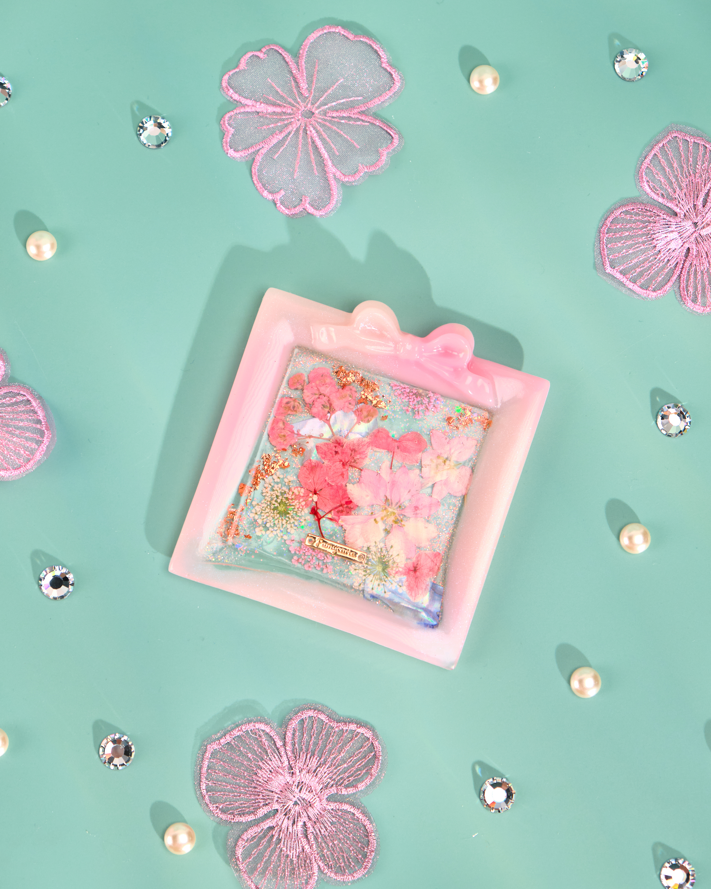 11999 Square Resin Frame Pressed Flower Trinket Plate