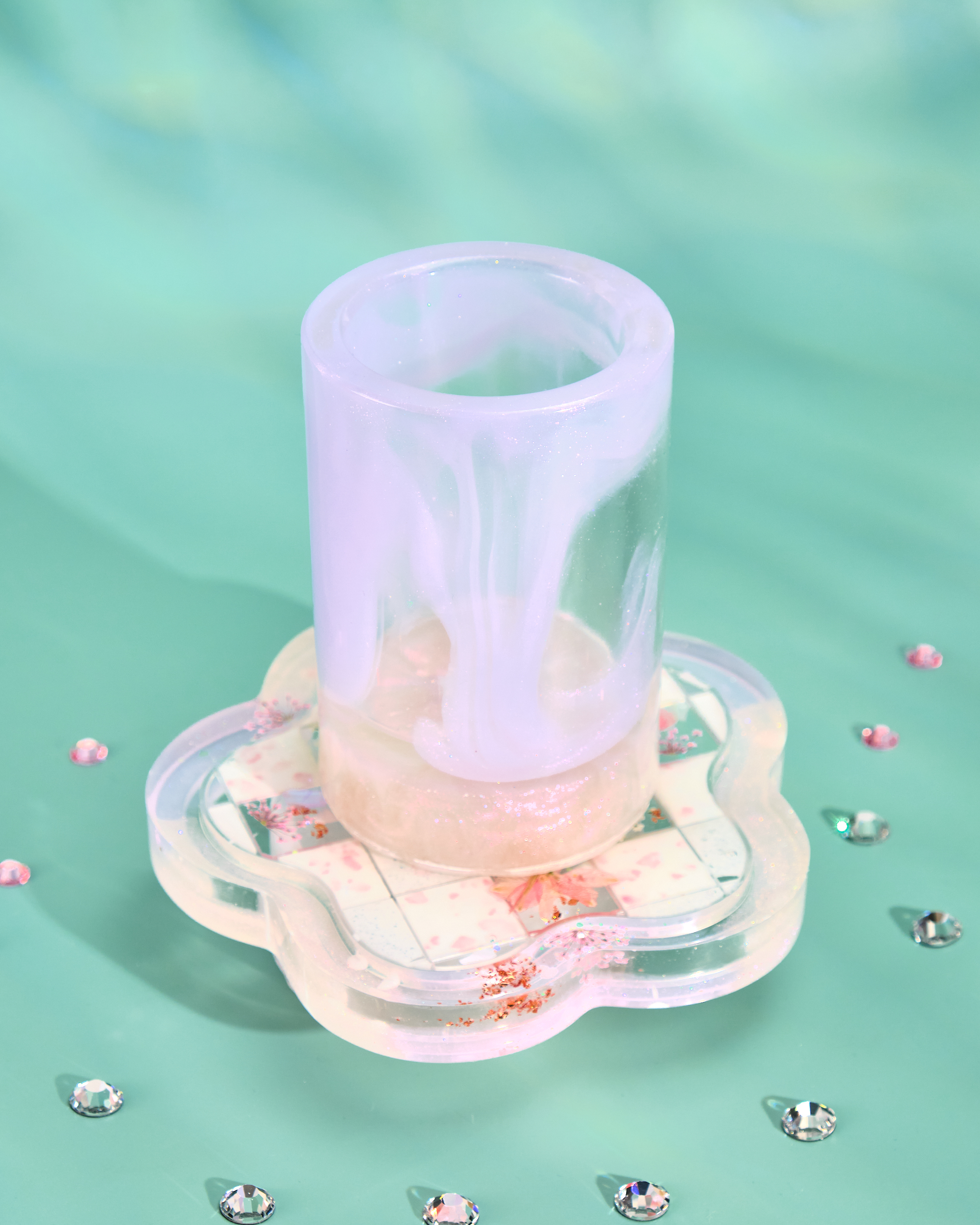 11989 Resin Pen Holder