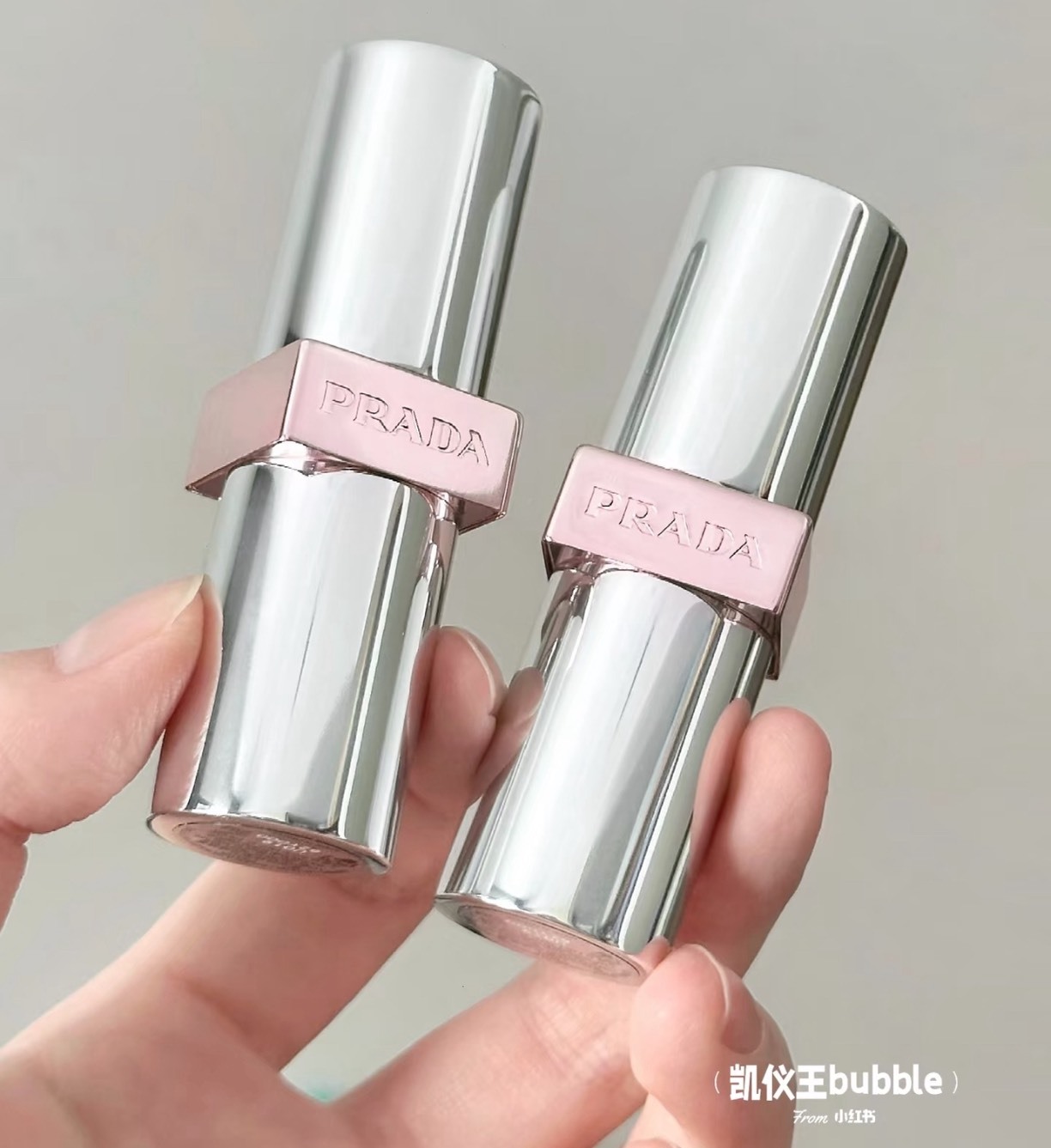 📦預購 Prada-原生稜光水唇膏 #U019 / #U020