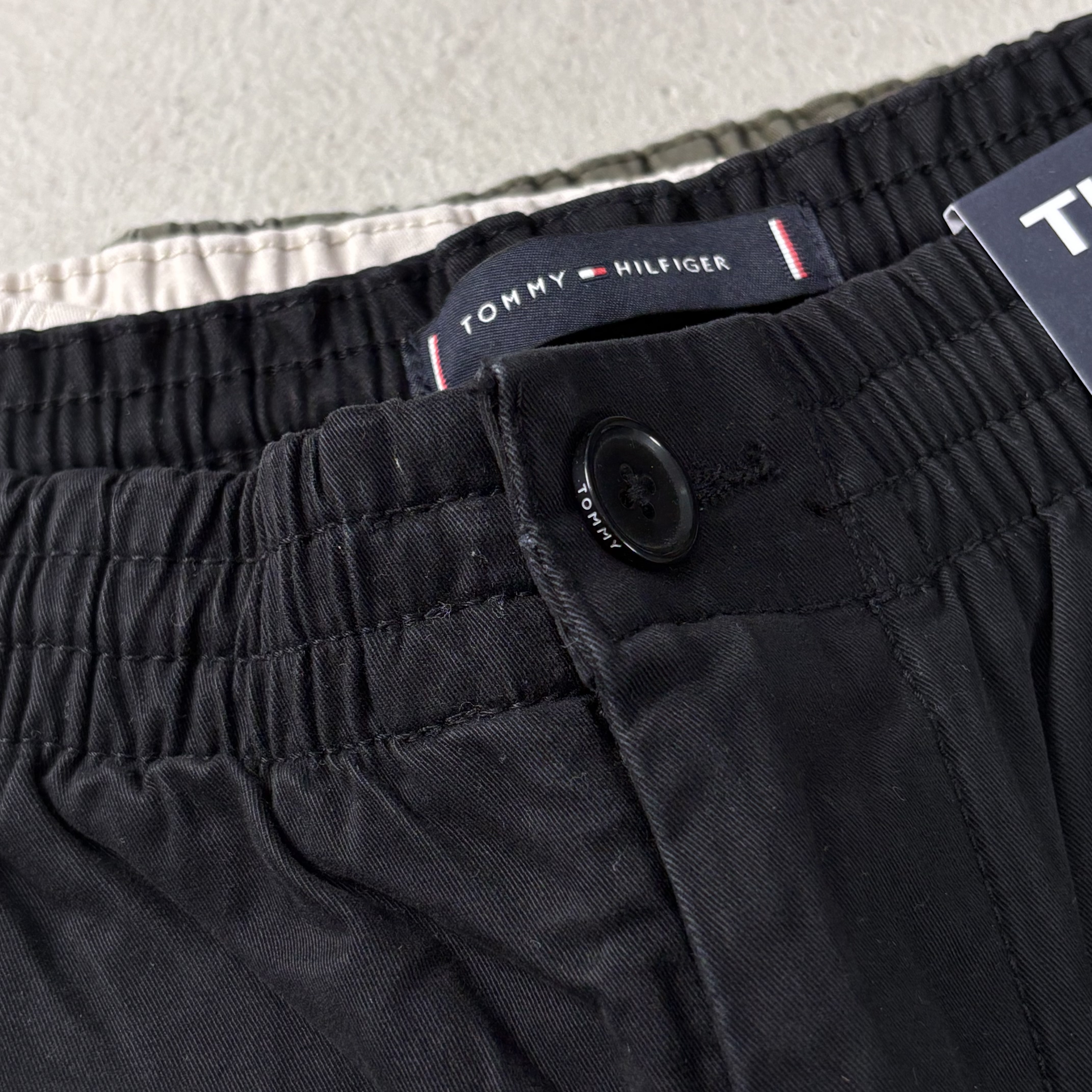 Tommy Hilfiger 刺繡小LOGO休閒褲 黑/卡其/綠