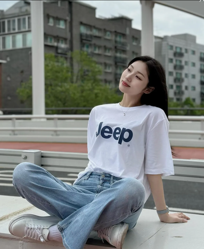 JEEP 吉普  (輕量)大的 LOGO 短袖T恤   JUL25