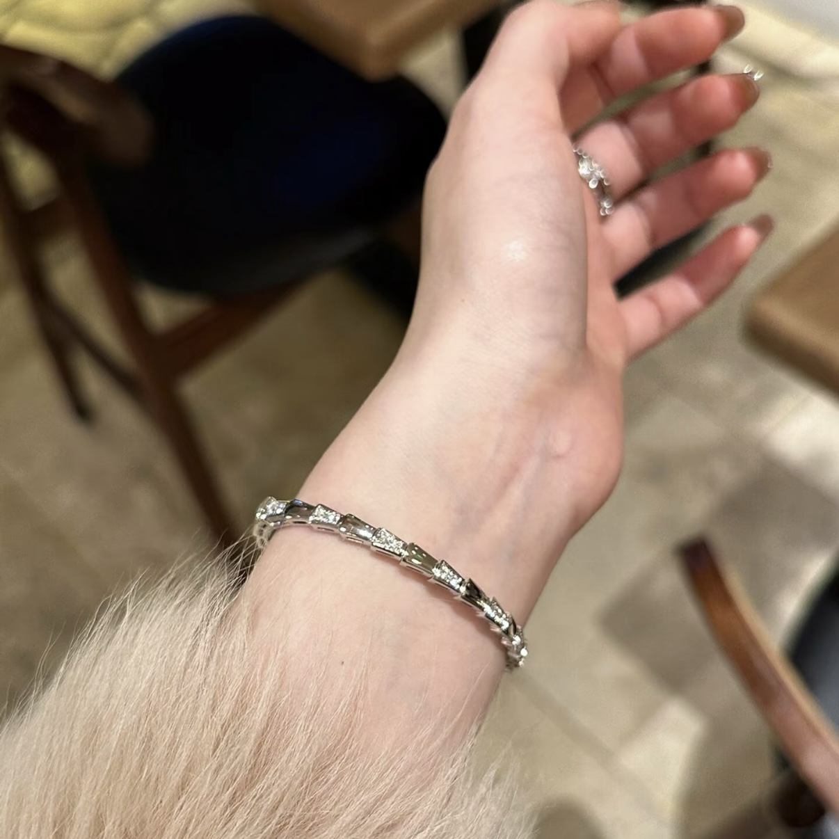 18k”Serpenti經典半鑽’蛇骨高奢定製手鐲