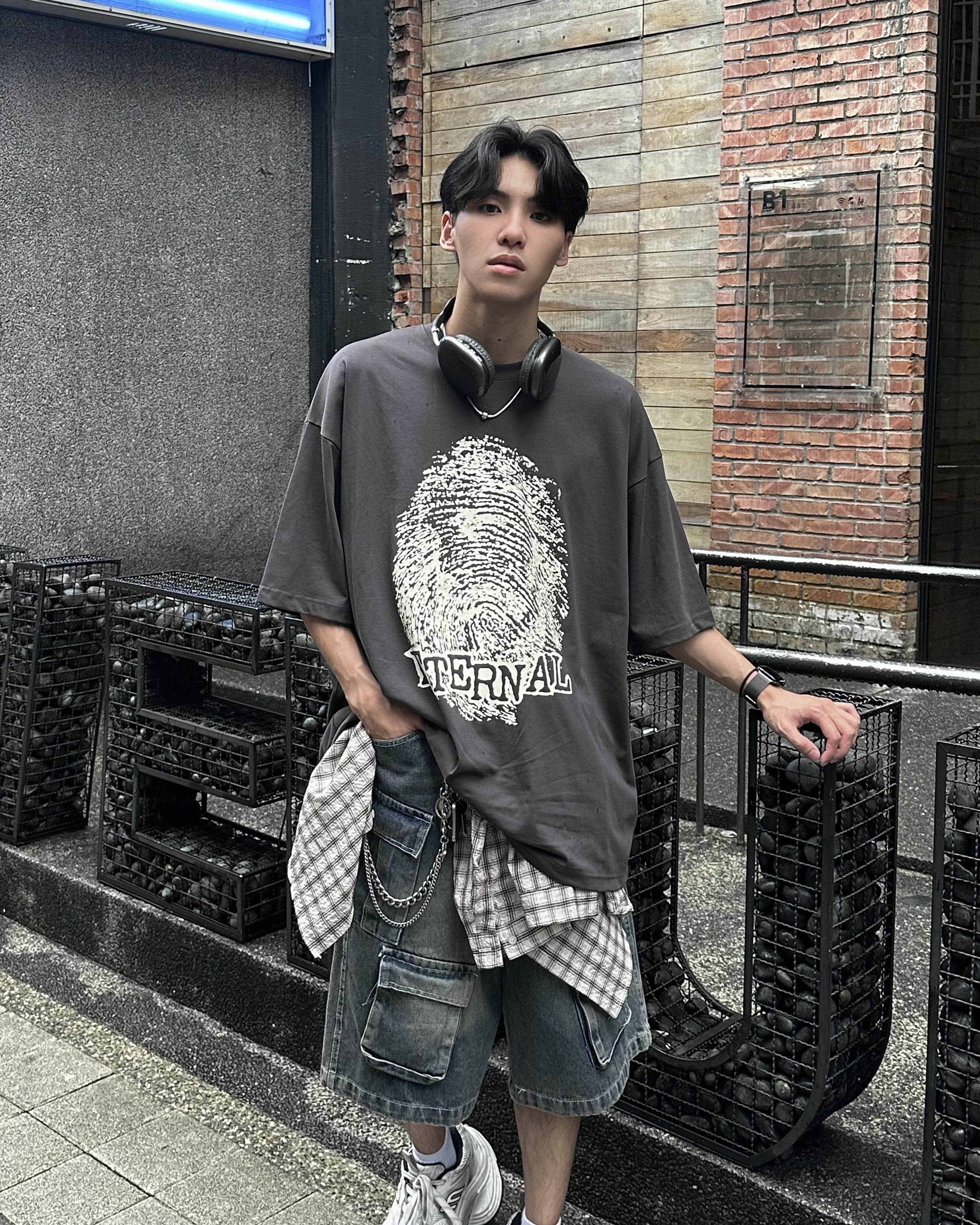 𝐇·𝐓·𝐒 韓國 ETERNAL 永恆 指紋 復古 水洗 寬大版型 上衣 短袖