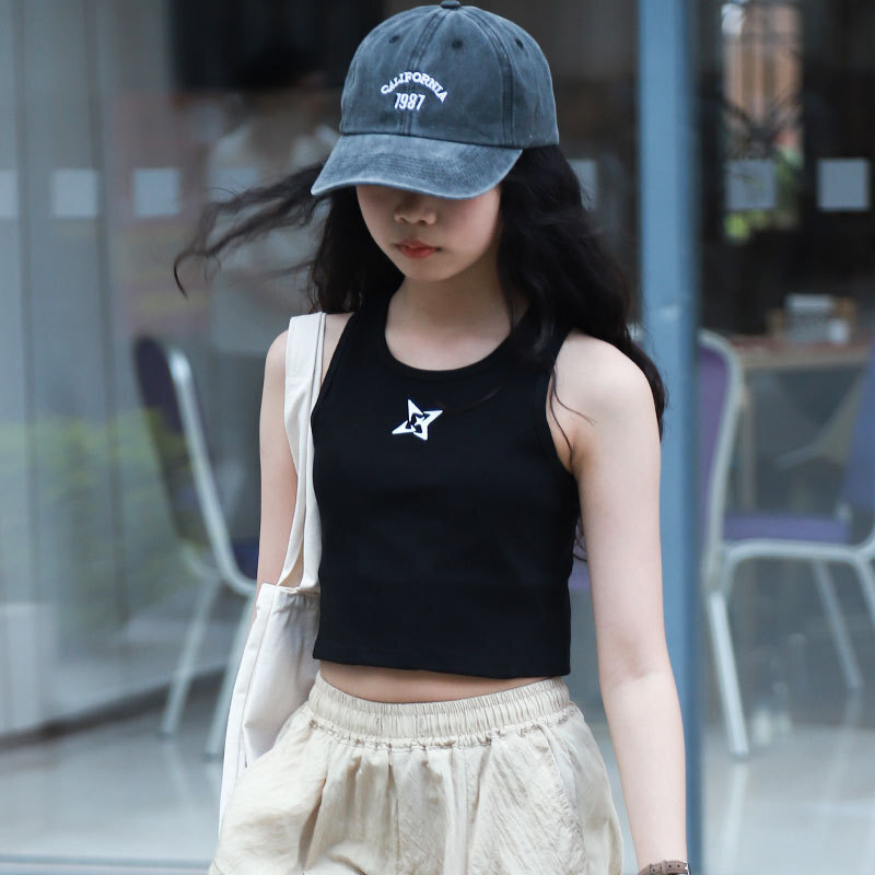 修身短版無袖背心