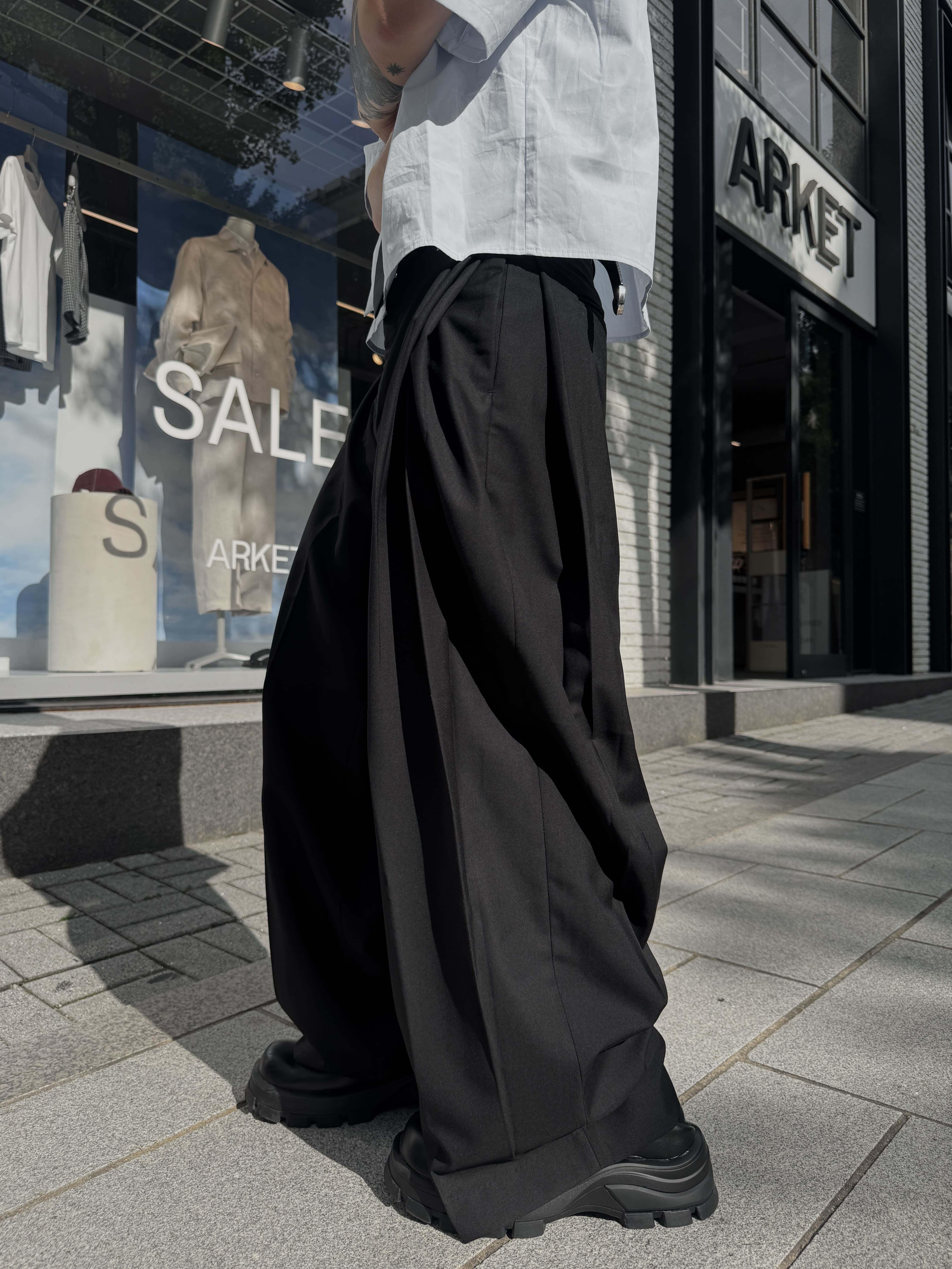 側三摺 立體剪裁 滑面 西裝 長褲（部分現貨）