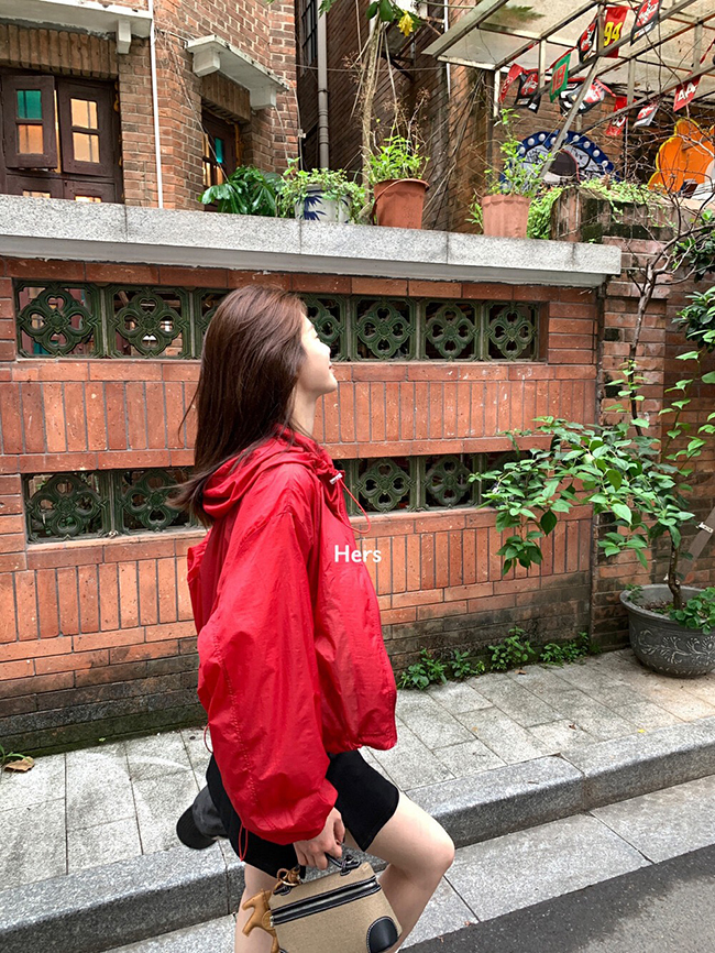 優惠HERS家 超輕防曬連帽薄外套 現貨