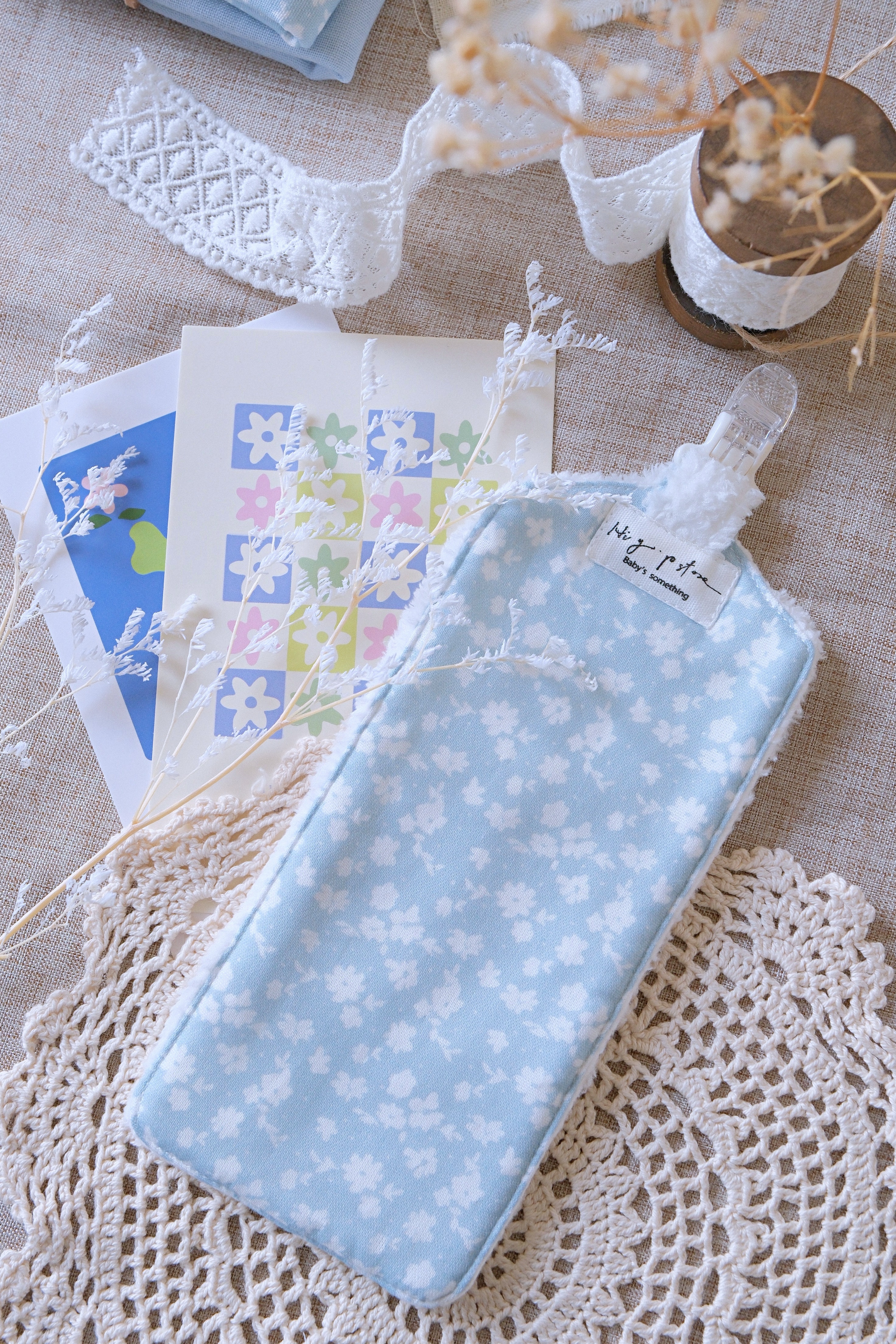 Hi Y.P store-手作手帕夾-獨家設計款-霧藍霜語