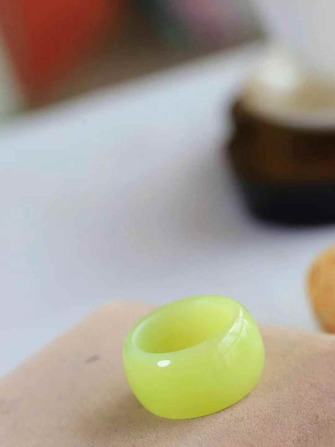 618720 和田玉玉見傾心戒指