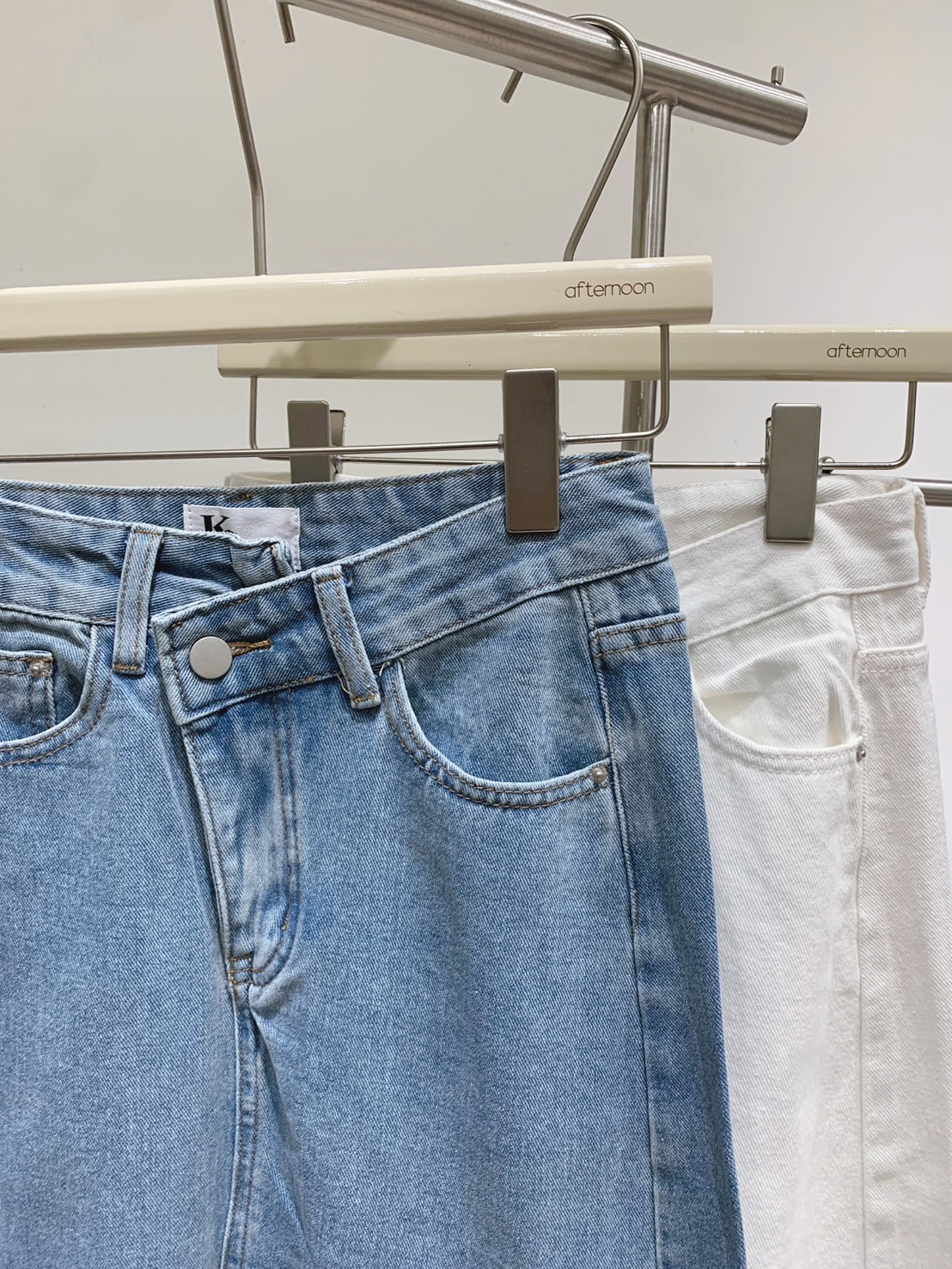 1913 腰釦不對稱前開牛仔長裙