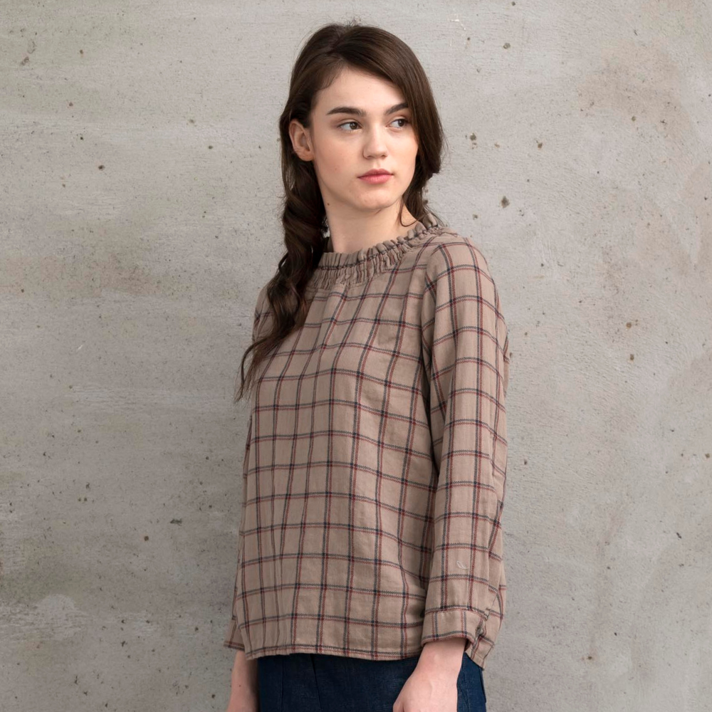 PIPPY 經典格紋抽皺領圍棉質上衣 卡其