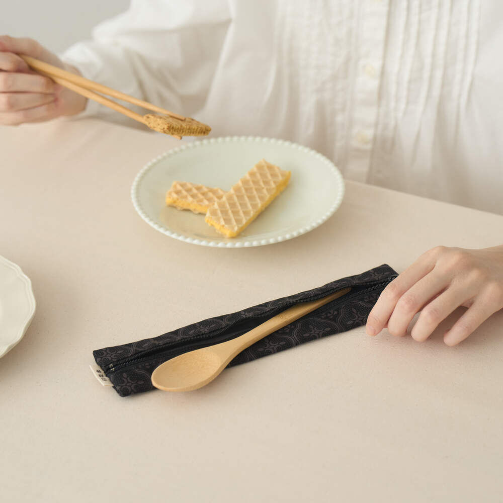 Zipper Utensil Pouch (Spoon and Chopsticks including)/Old Ceramic Tile No.10/Green Bathhouse