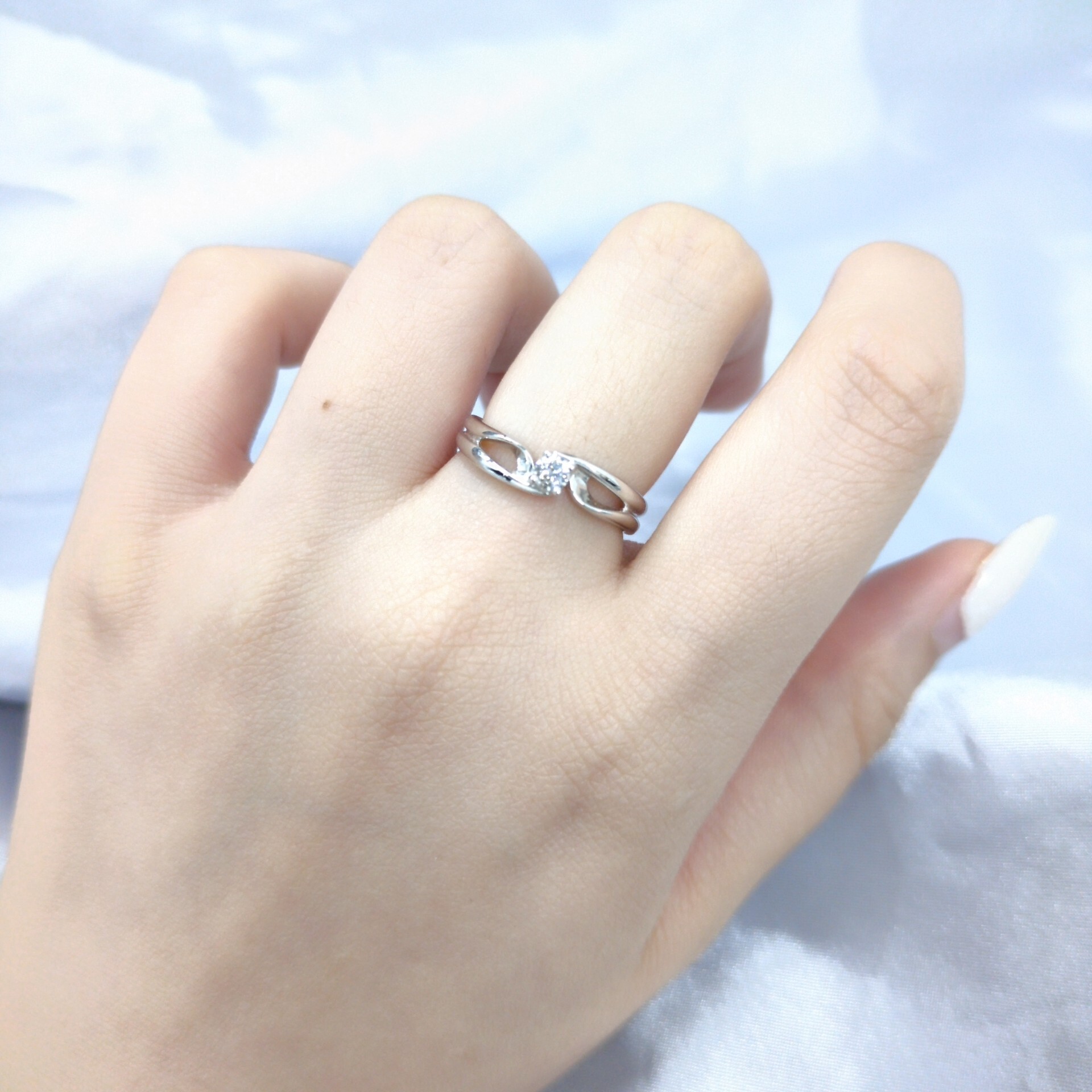 18K White Gold 0.12ct Diamond Ring