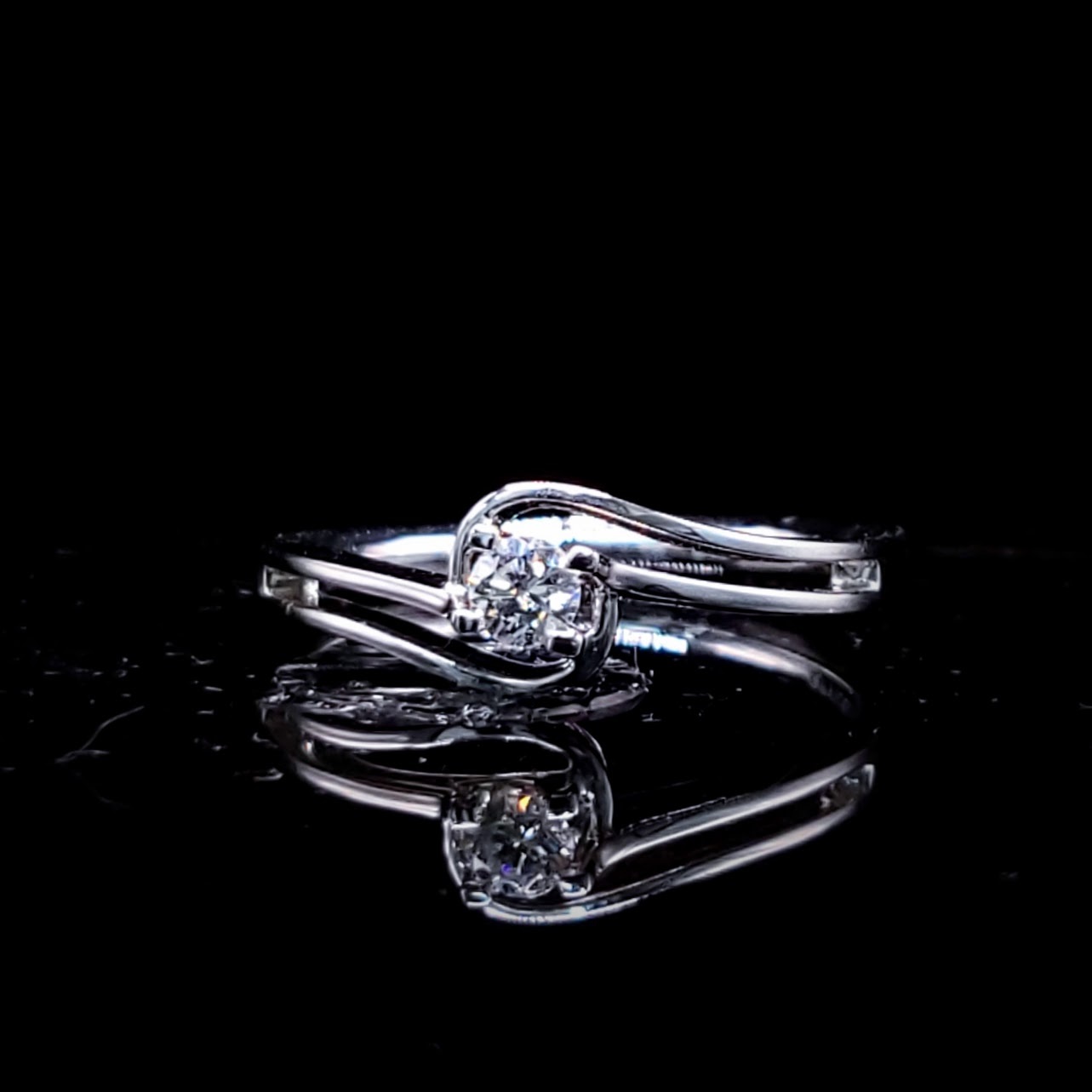 全新18K白金【單粒11份鑽石】戒指