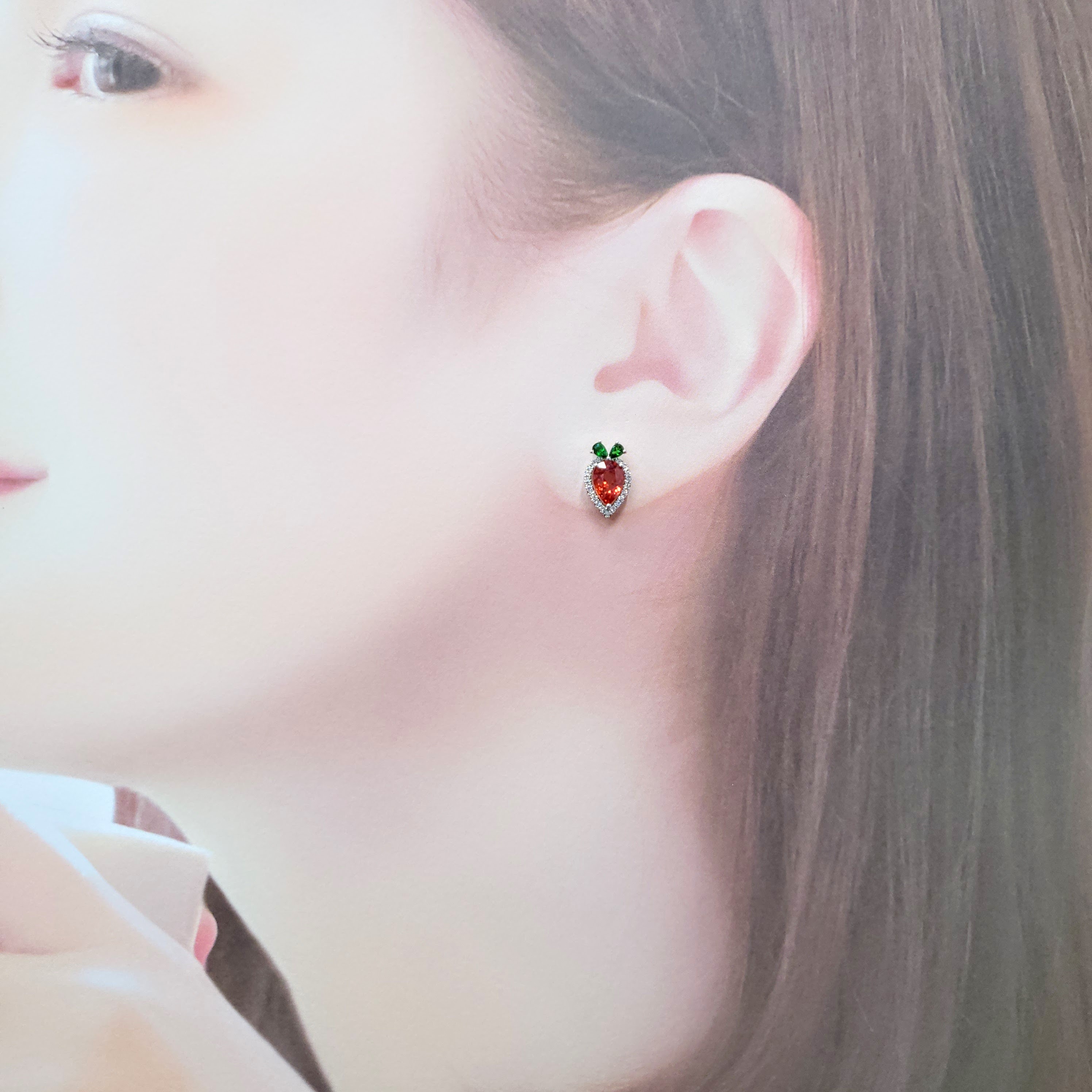 18K White Gold 2.01ct Sapphire and Garnet and Diamond Earring