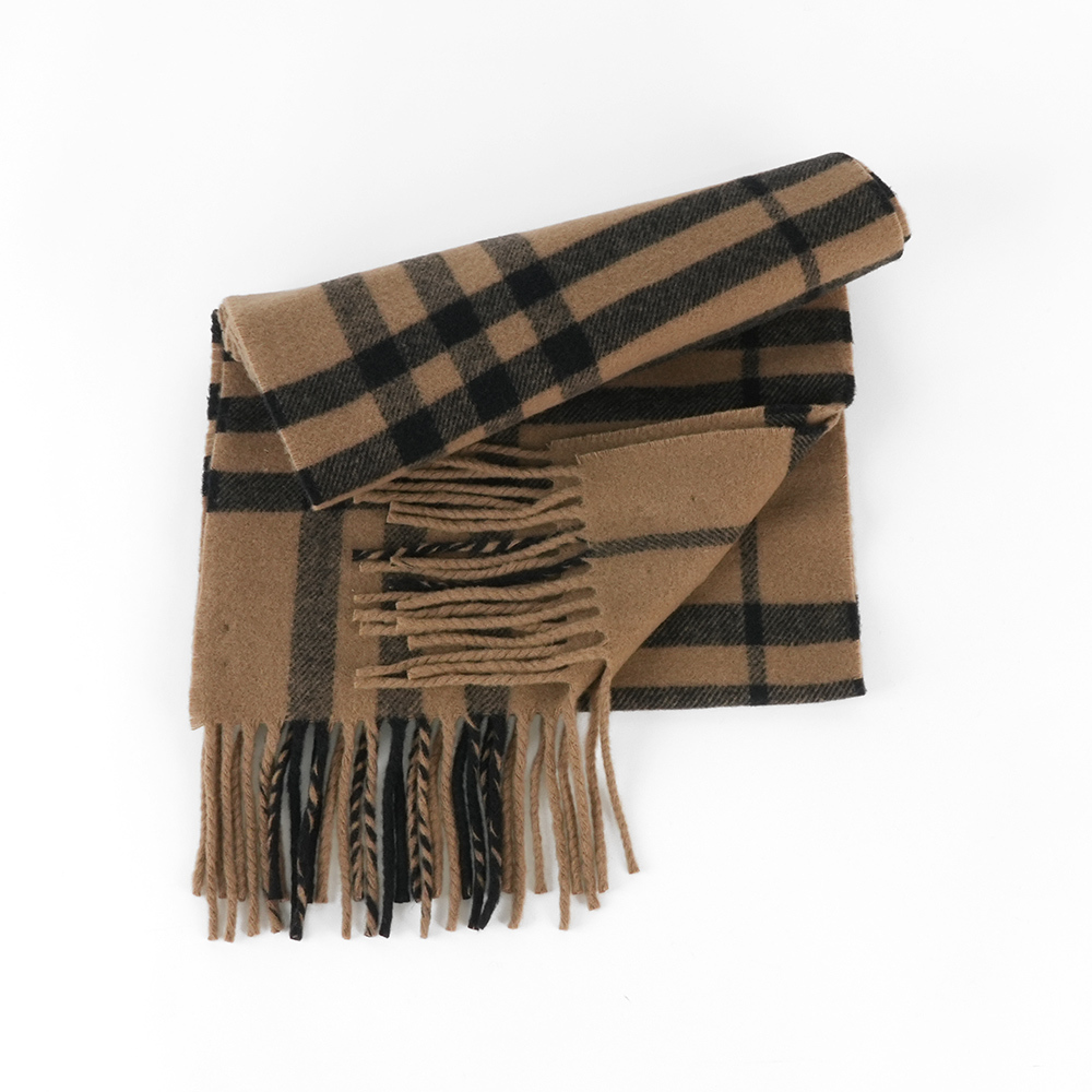 【Burberry】經典格紋純羊毛圍巾(奶茶色)