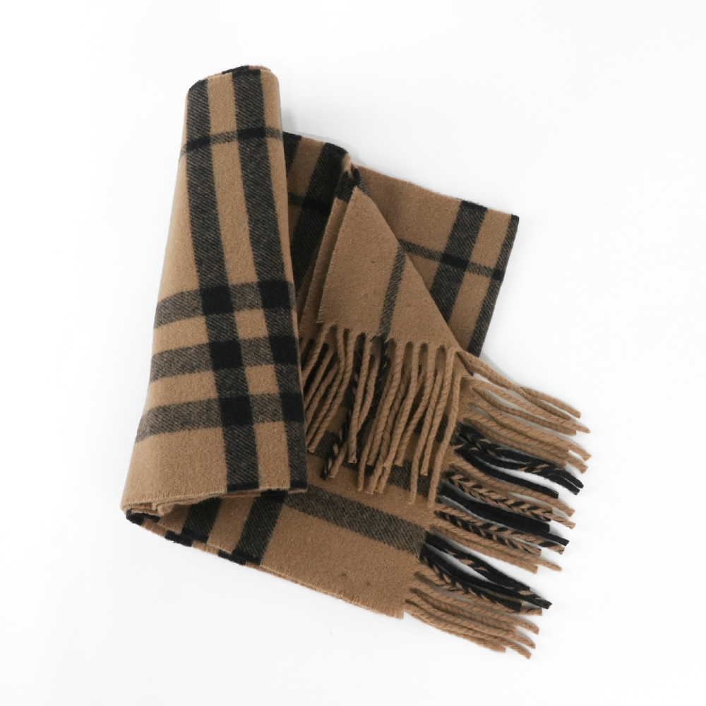 【Burberry】經典格紋純羊毛圍巾(奶茶色)