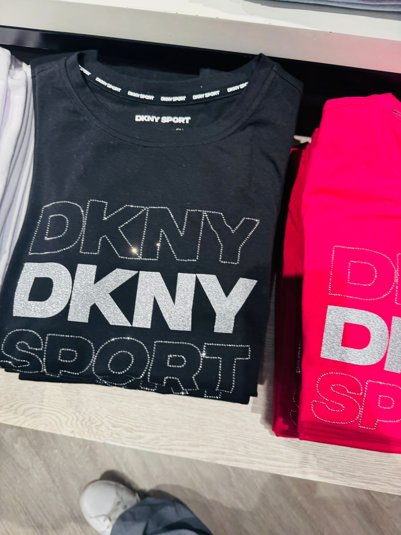 【現貨】DKNY LL070334 短袖上衣