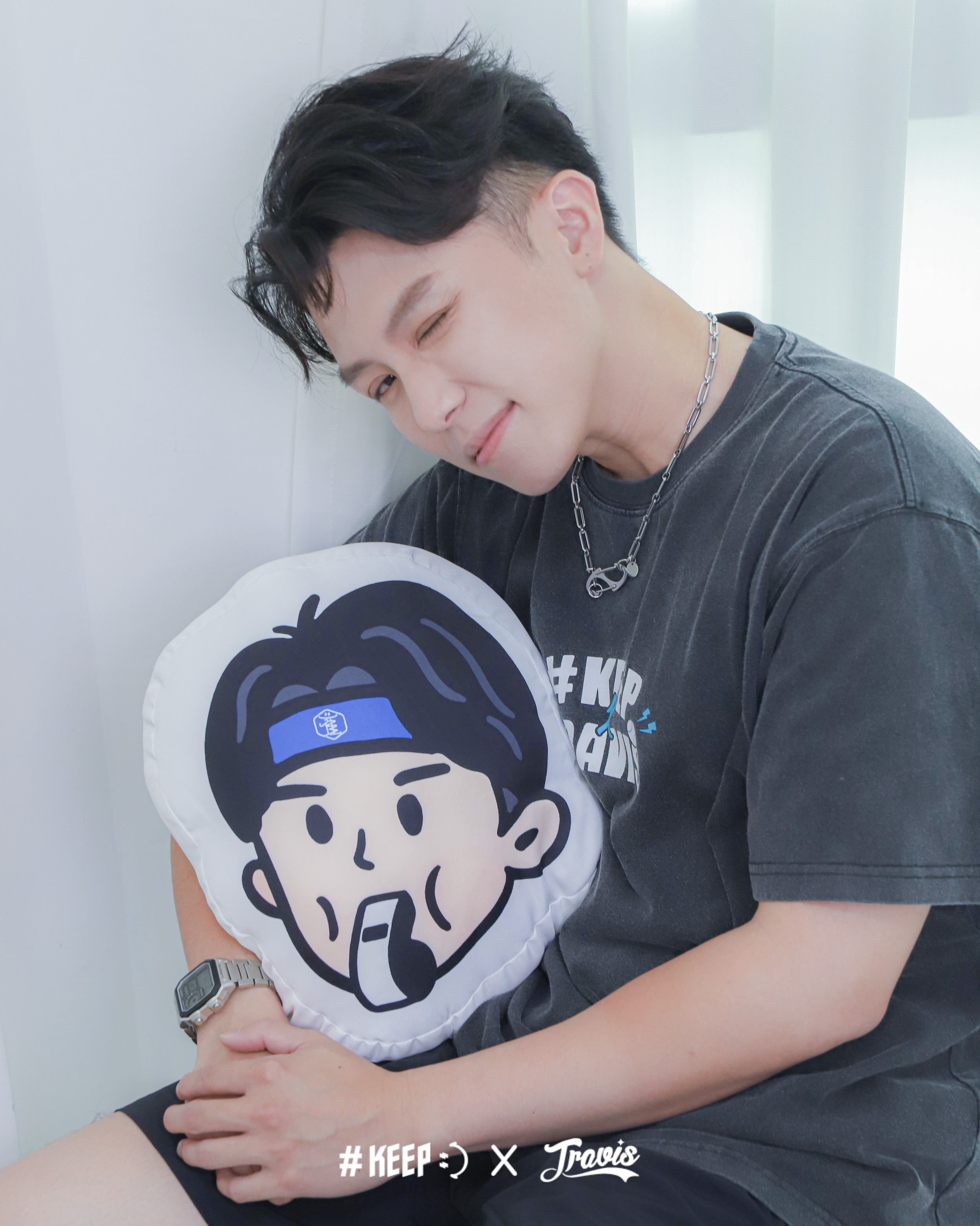 #KEEP x TRAVIS 崔維斯 聯名 Q版頭像 崔大頭 抱枕【KS300】