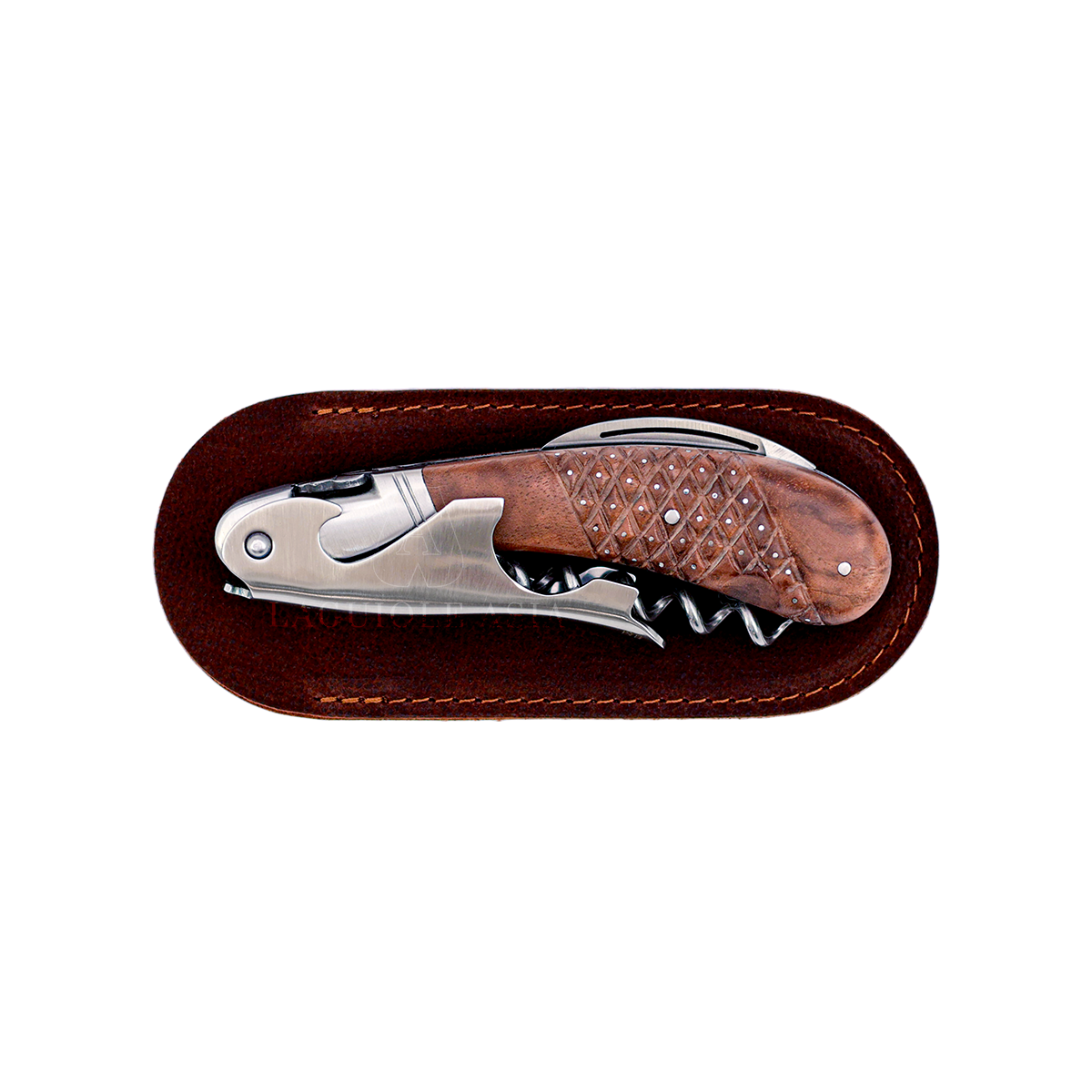 LAGUIOLE MAGNUM ⋆ 菱刻紋點針鑲釘手柄 ⋆ 核桃木酒刀