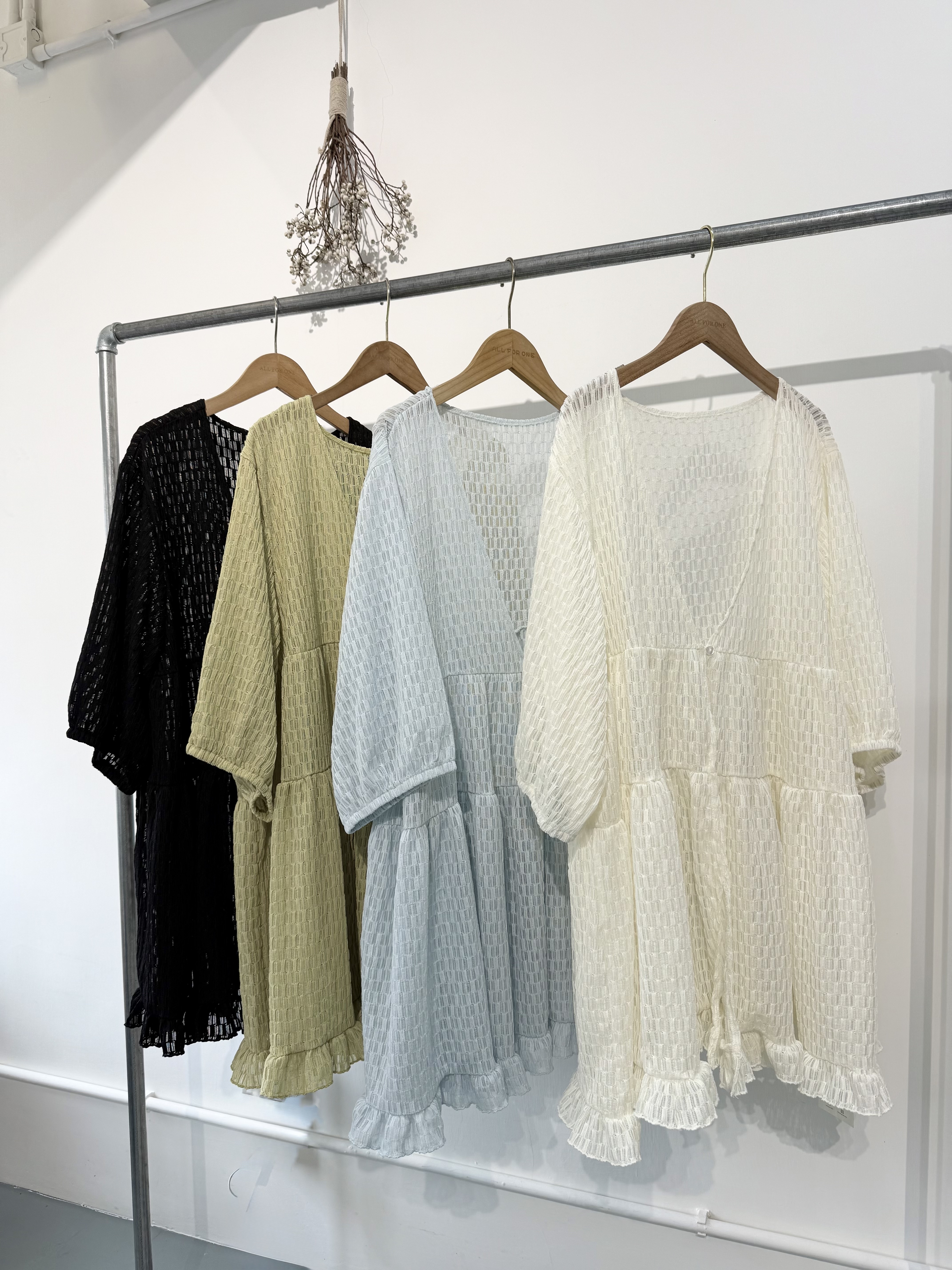 Oversize點點紋Ruffle大傘top