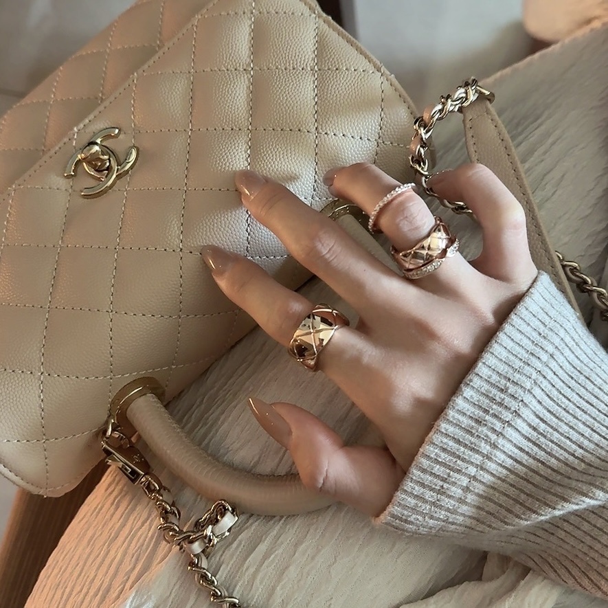 18k coco crush香奶奶經典菱格”重磅高奢定製戒2.0最高版本系列