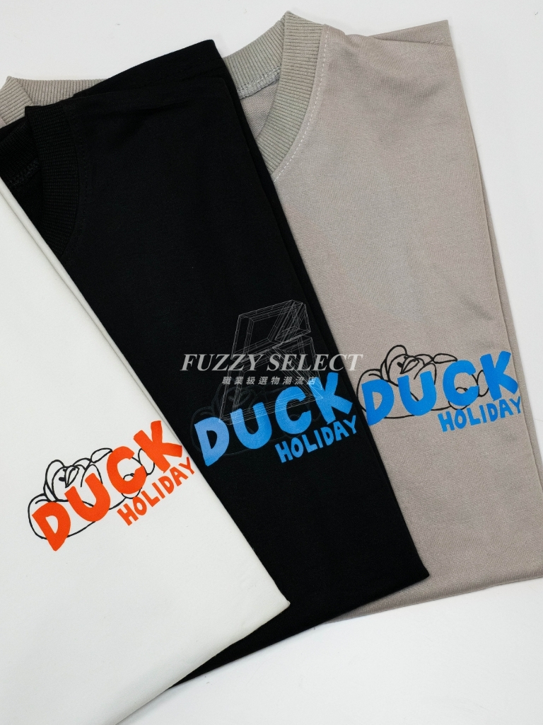 【逢甲FUZZY】Duck 假日鴨 Tee 潮流 日常 美式 圖案 Logo 短T 短Tee 黑 白 水泥灰