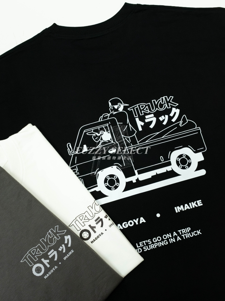 【逢甲FUZZY】Truck 卡車 日文 Tee 潮流 日常 美式 圖案 Logo 短T 短Tee 黑 白 炭灰